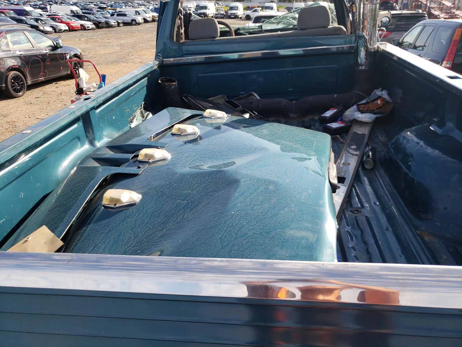 Photo 6 from auction – 1996 FORD F250 with VIN 2FTHF26F4TCA41270