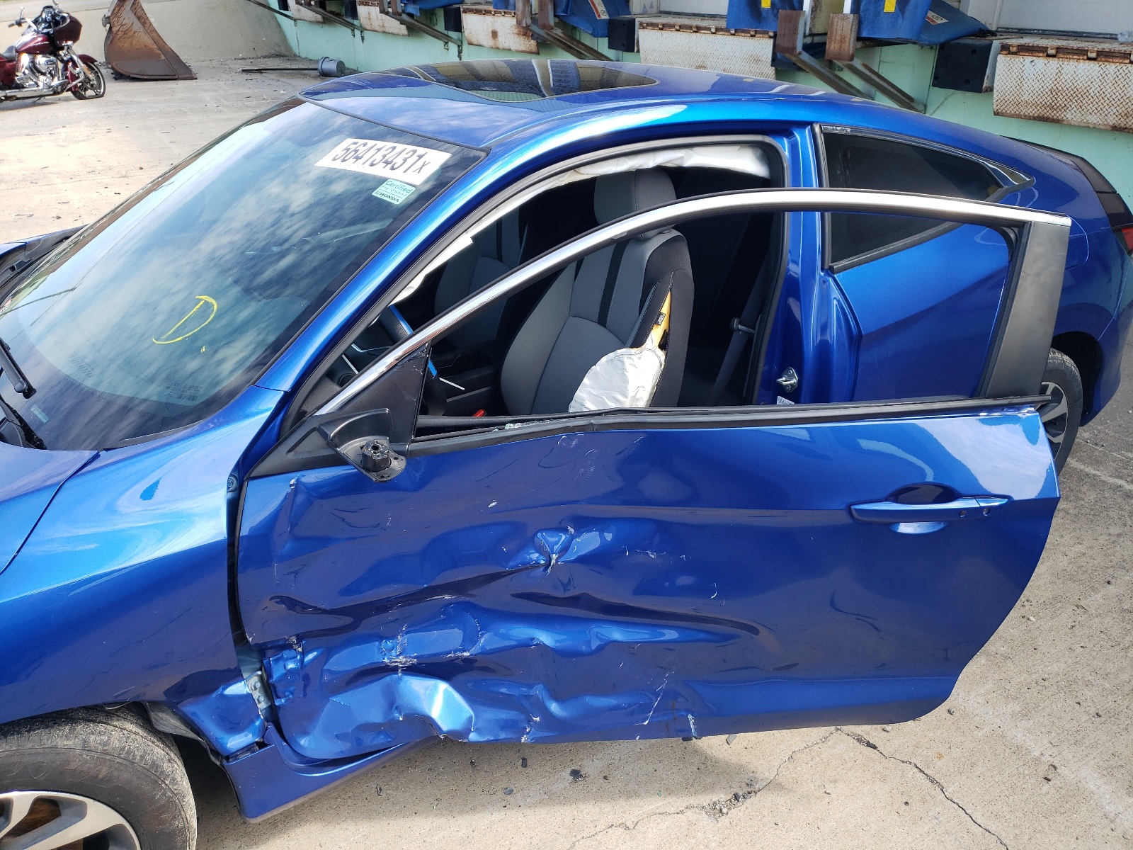 Photo 9 from auction – 2017 HONDA CIVIC LX with VIN 2HGFC4B00HH301401