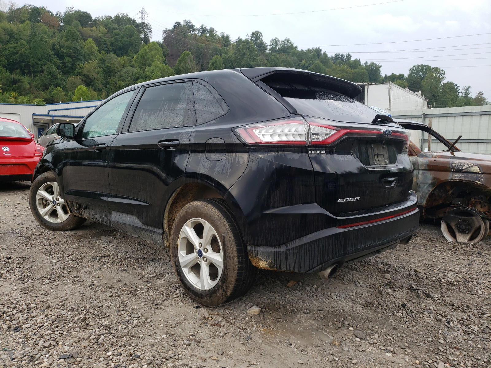 Photo 3 from auction – 2017 FORD EDGE SE with VIN 2FMPK4G94HBB36318