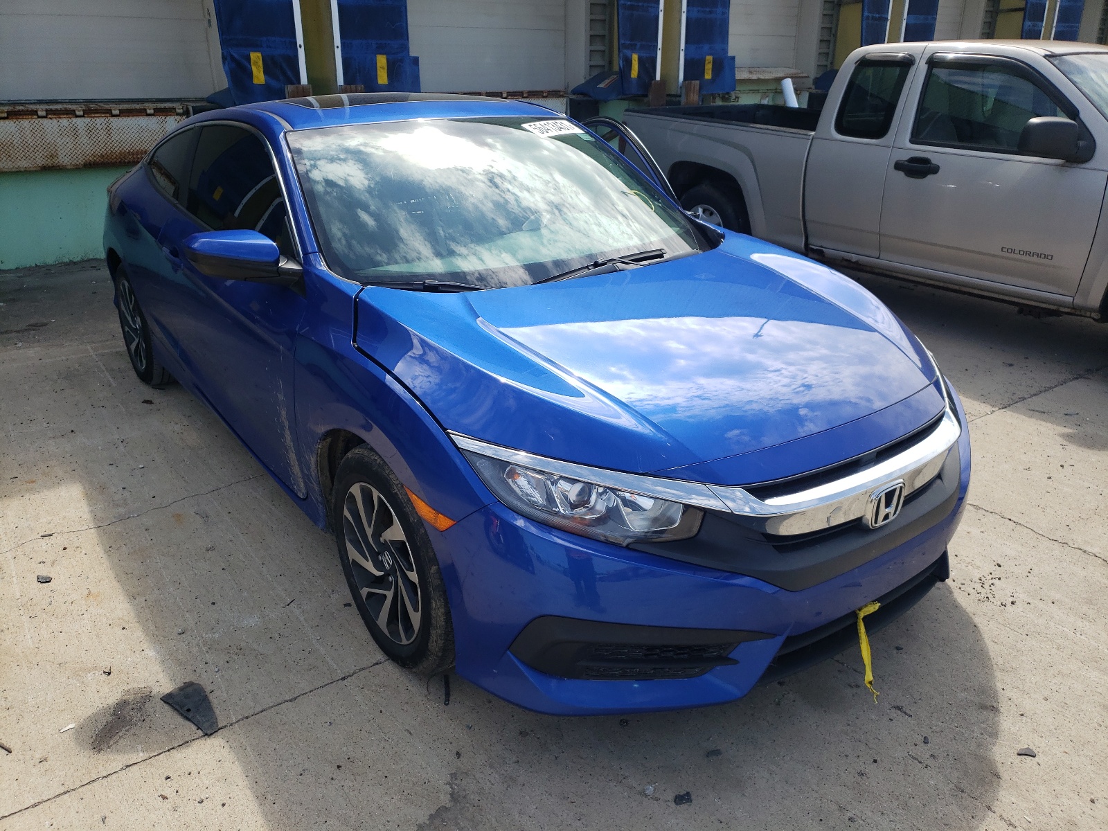 Photo 1 from auction – 2017 HONDA CIVIC LX with VIN 2HGFC4B00HH301401