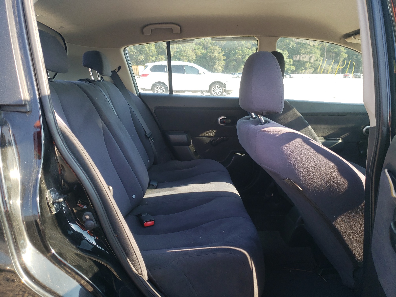 Photo 6 from auction – 2009 NISSAN VERSA S with VIN 3N1BC13E39L436860