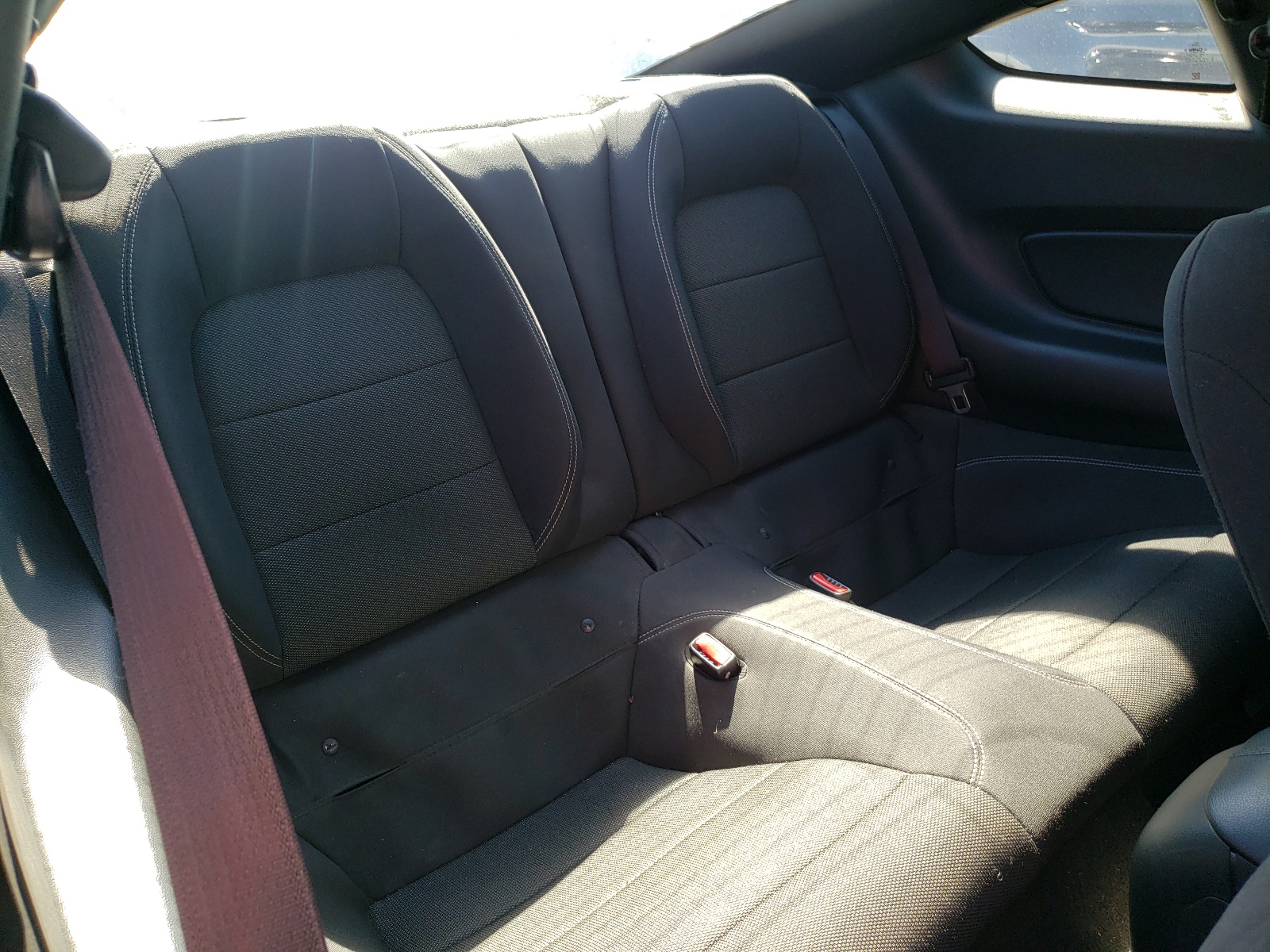 Photo 6 from auction – 2015 FORD MUSTANG with VIN 1FA6P8AM9F5427183