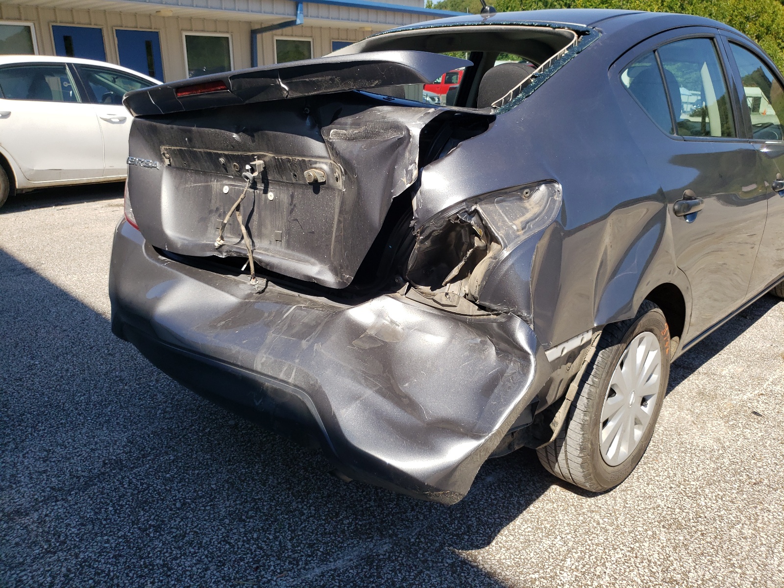 Photo 9 from auction – 2018 NISSAN VERSA S with VIN 3N1CN7AP9JL818434
