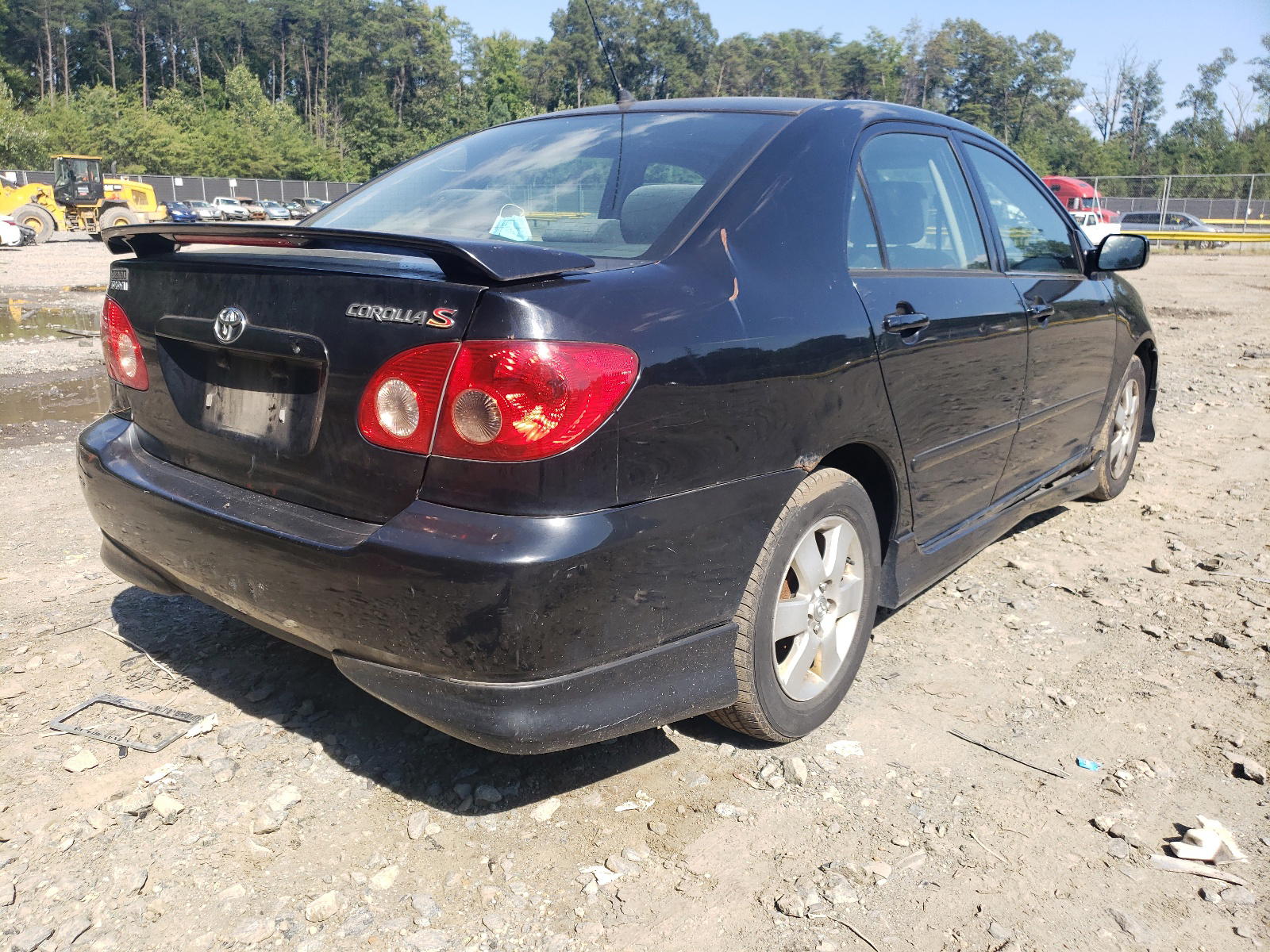 Photo 4 from auction – 2005 TOYOTA COROLLA CE with VIN 2T1BR30E75C354526