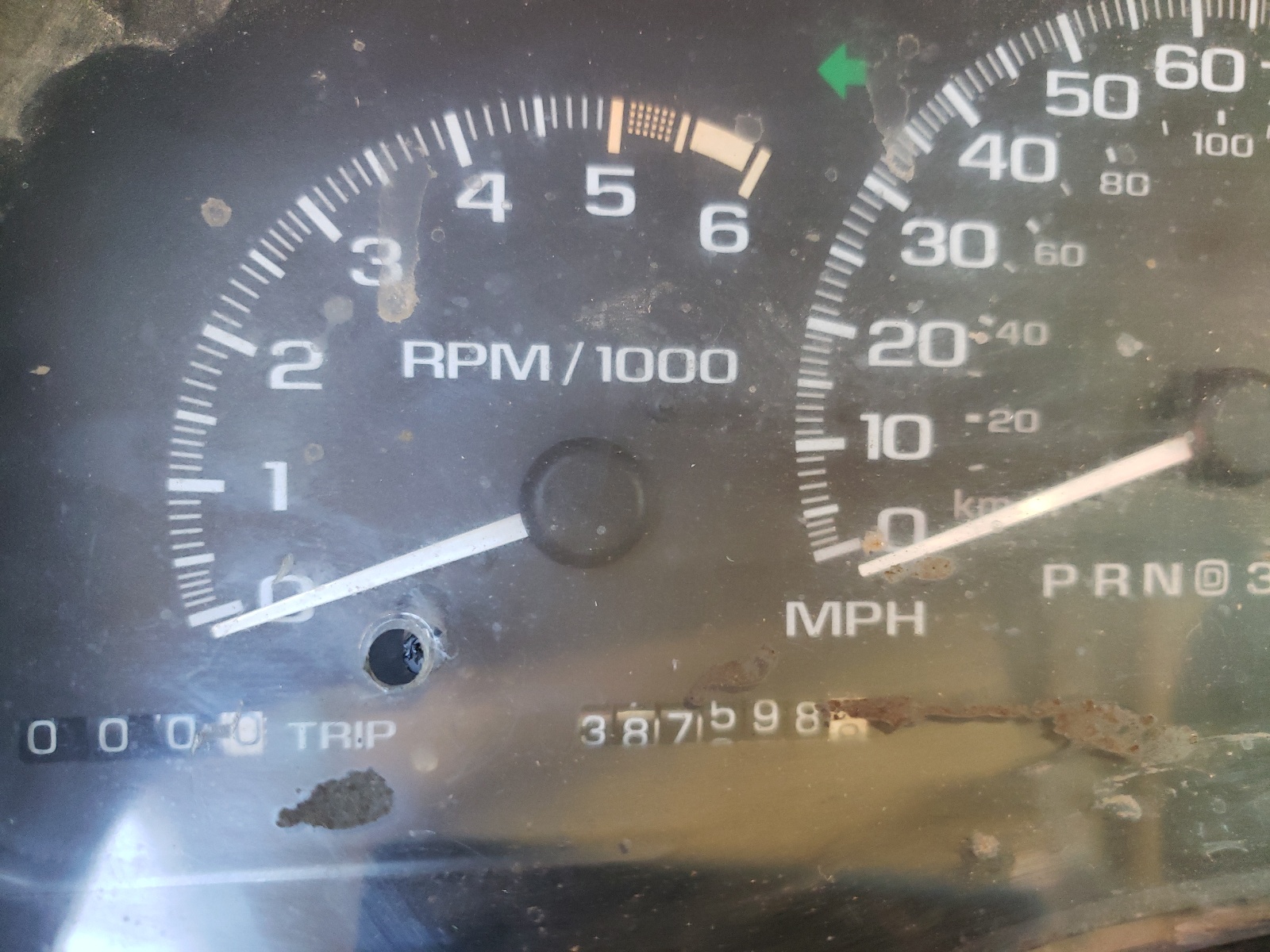 Photo 8 from auction – 2000 CADILLAC ESCALADE L with VIN 1GYEK63RXYR216551