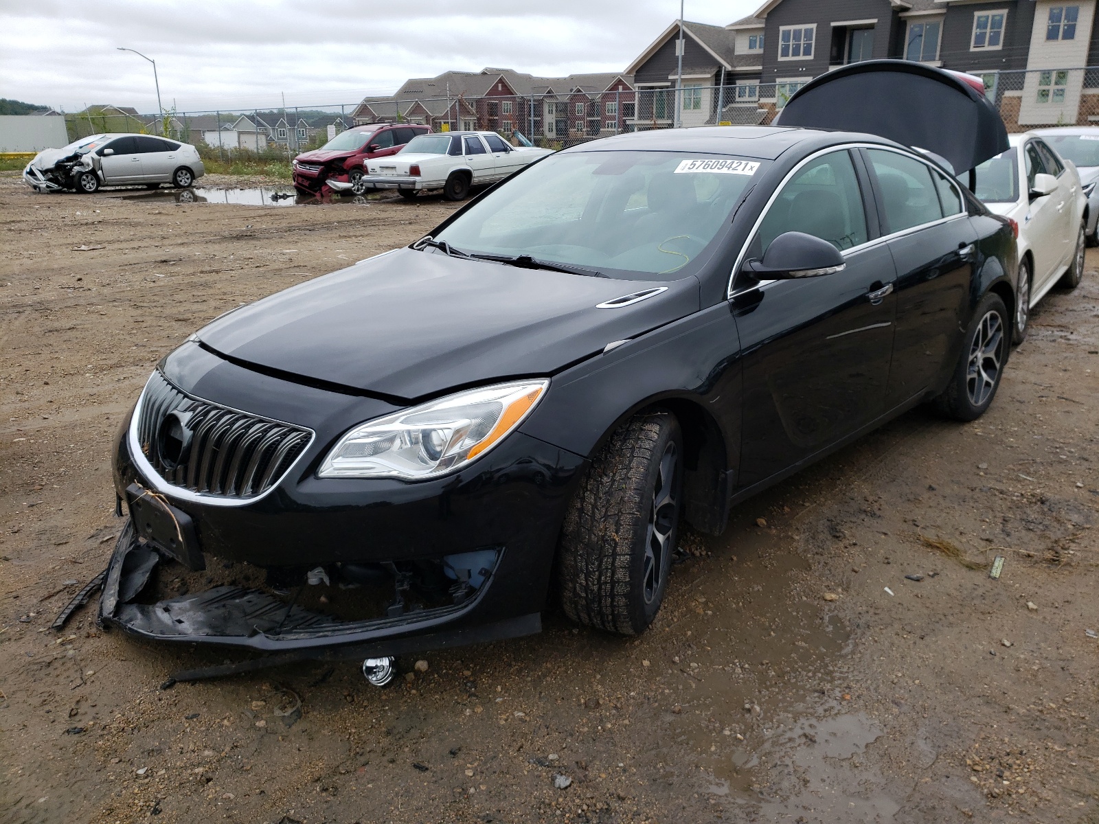 Photo 2 from auction – 2016 BUICK REGAL SPOR with VIN 2G4G35EX4G9200612