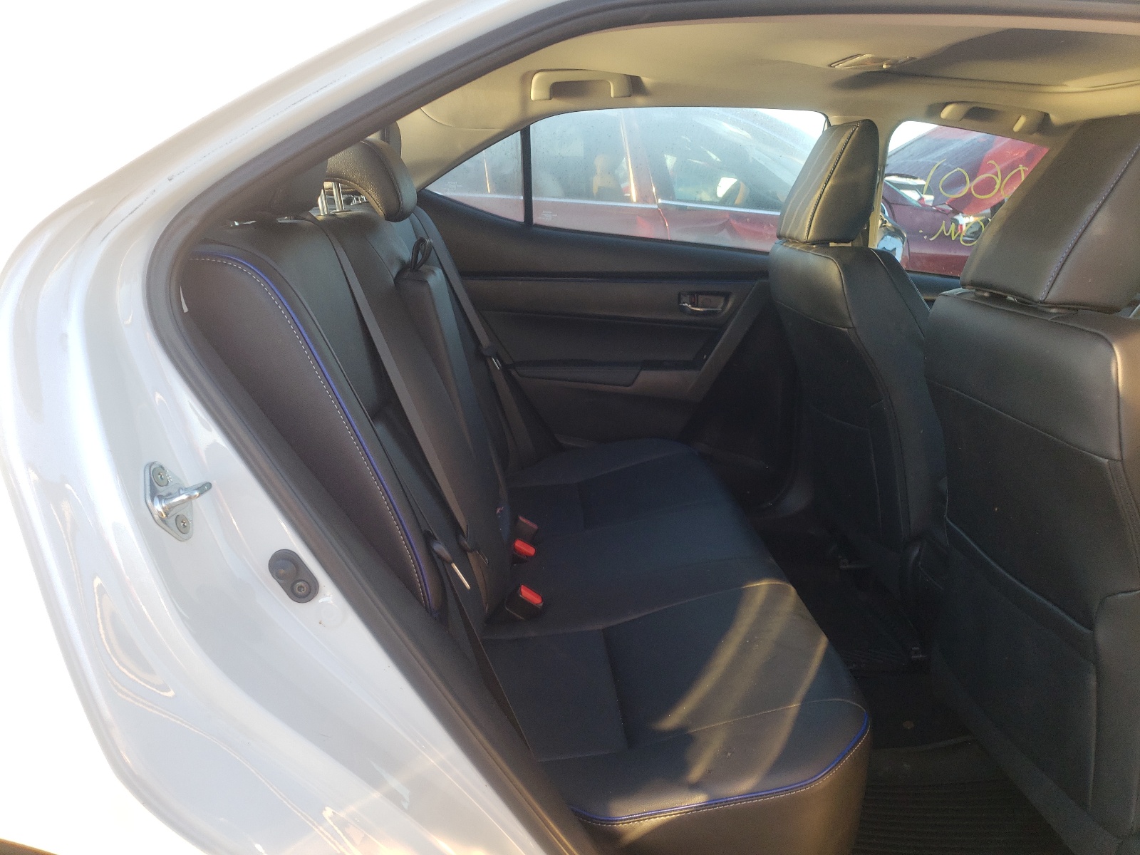 Photo 6 from auction – 2018 TOYOTA COROLLA L with VIN 5YFBURHE7JP746910