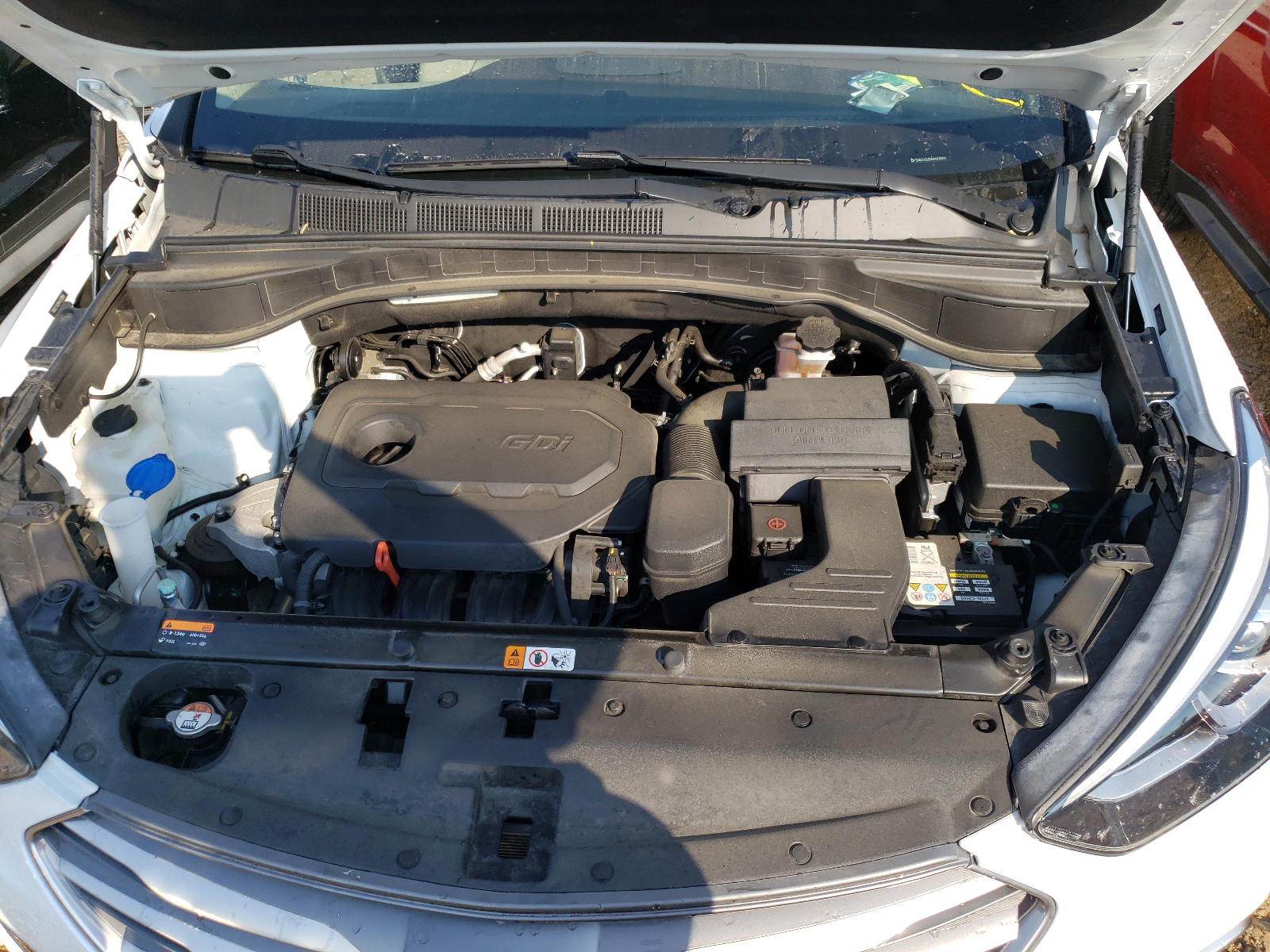 Photo 7 from auction – 2017 HYUNDAI SANTA FE S with VIN 5NMZU3LB9HH018969