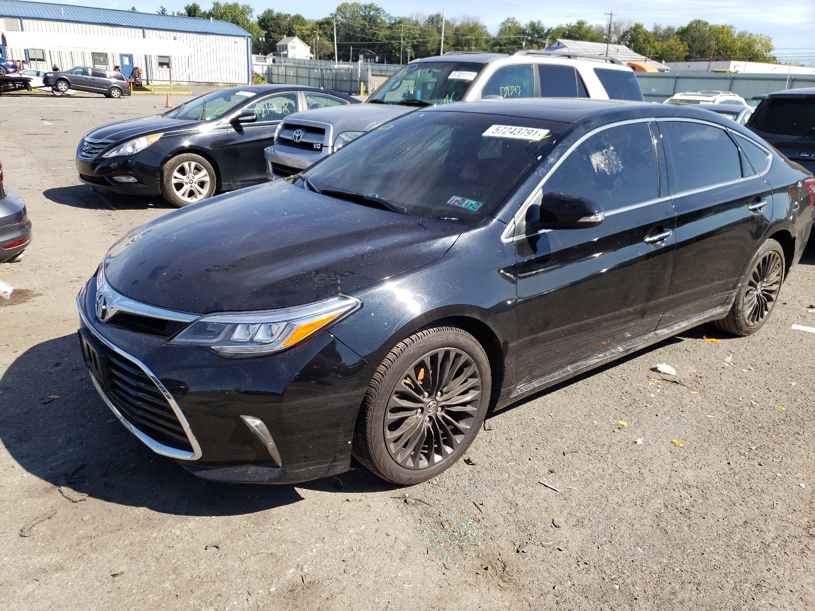 Photo 2 from auction – 2016 TOYOTA AVALON XLE with VIN 4T1BK1EB6GU201158