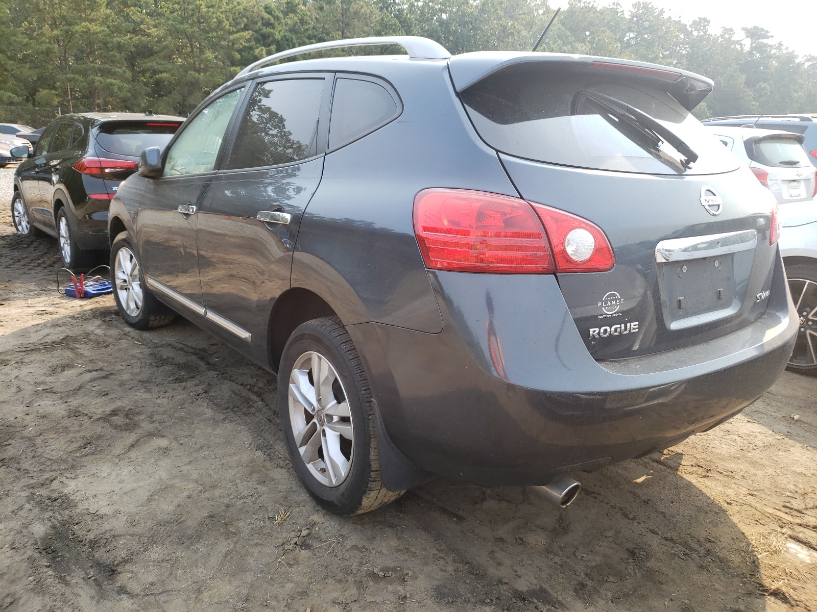 Photo 3 from auction – 2013 NISSAN ROGUE S with VIN JN8AS5MV3DW637585