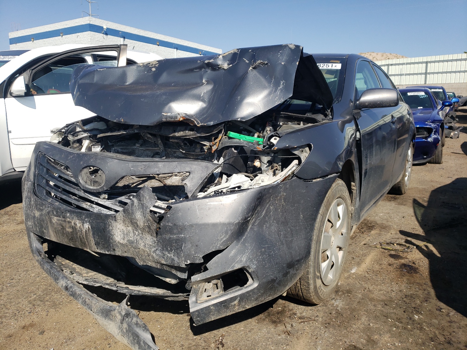 Photo 2 from auction – 2007 TOYOTA CAMRY CE with VIN 4T1BE46K17U077971