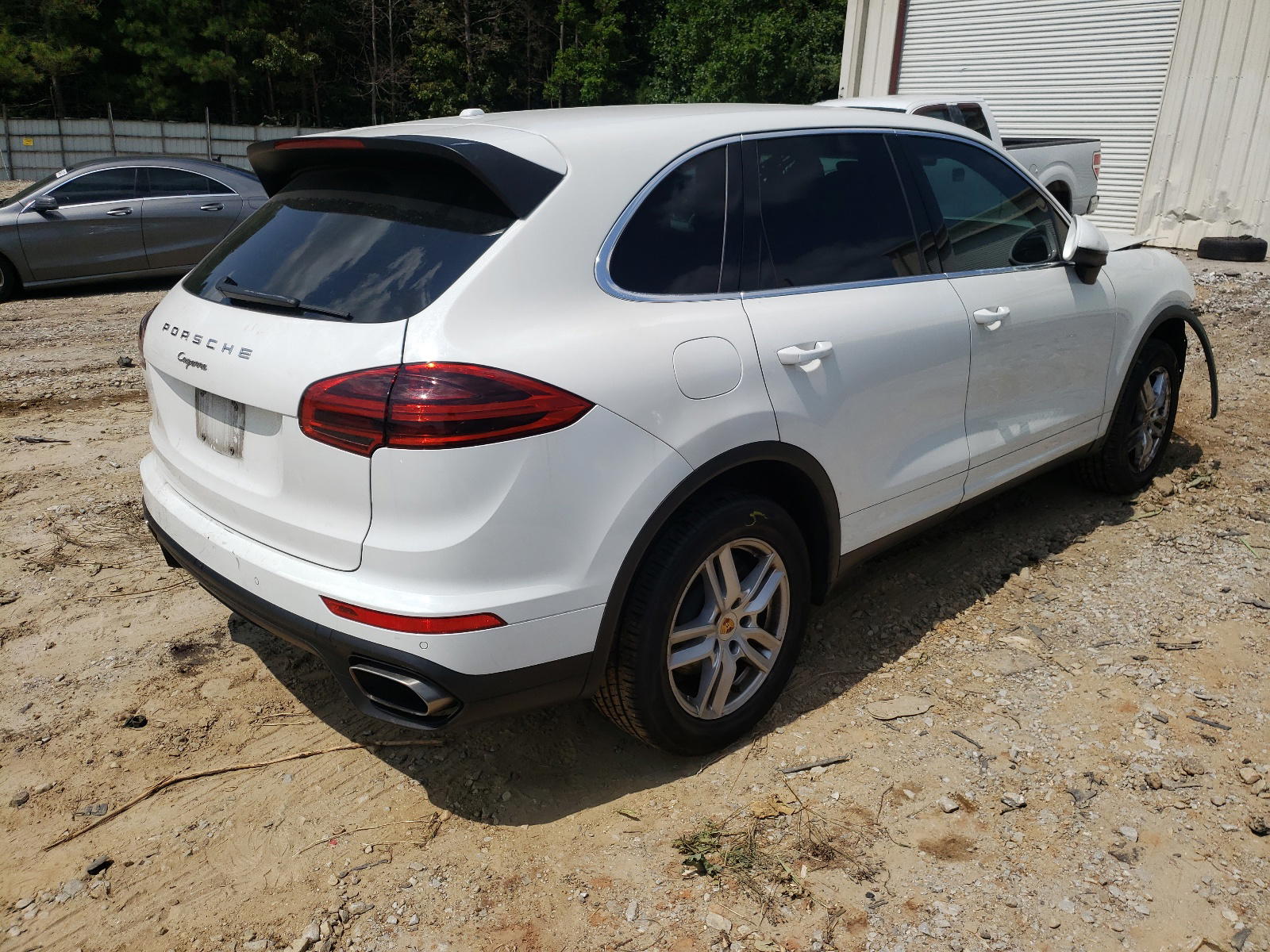 Photo 4 from auction – 2016 PORSCHE CAYENNE with VIN WP1AA2A23GKA14159