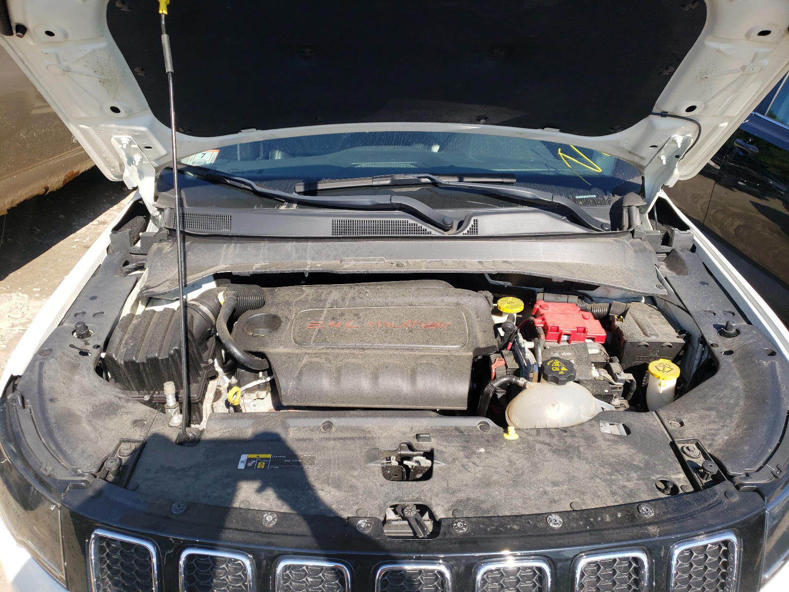 Photo 7 from auction – 2019 JEEP COMPASS LI with VIN 3C4NJDCB7KT639375