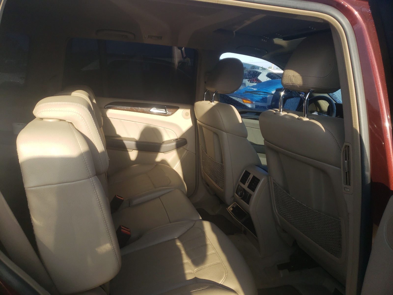 Photo 6 from auction – 2015 MERCEDES-BENZ GL 350 BLU with VIN 4JGDF2EE2FA447752