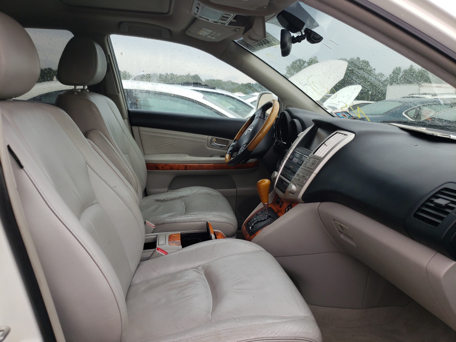 Foto 5 de la subasta – 2005 LEXUS RX 330 con VIN 2T2HA31U05C083439
