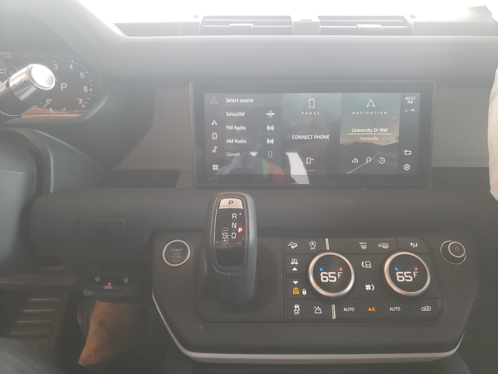 Photo 9 from auction – 2020 LAND ROVER DEFENDER 1 with VIN SALEP7EU1L2020698