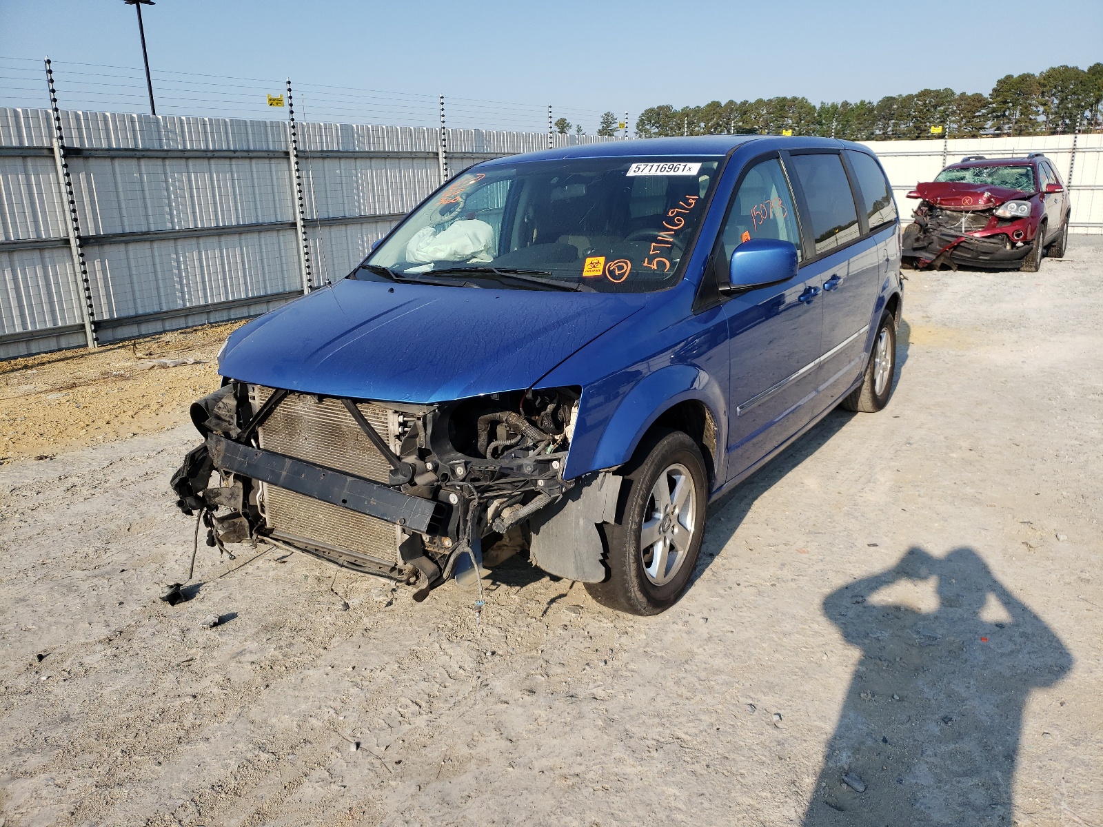 Photo 2 from auction – 2008 DODGE GRAND CARA with VIN 2D8HN54P48R742574