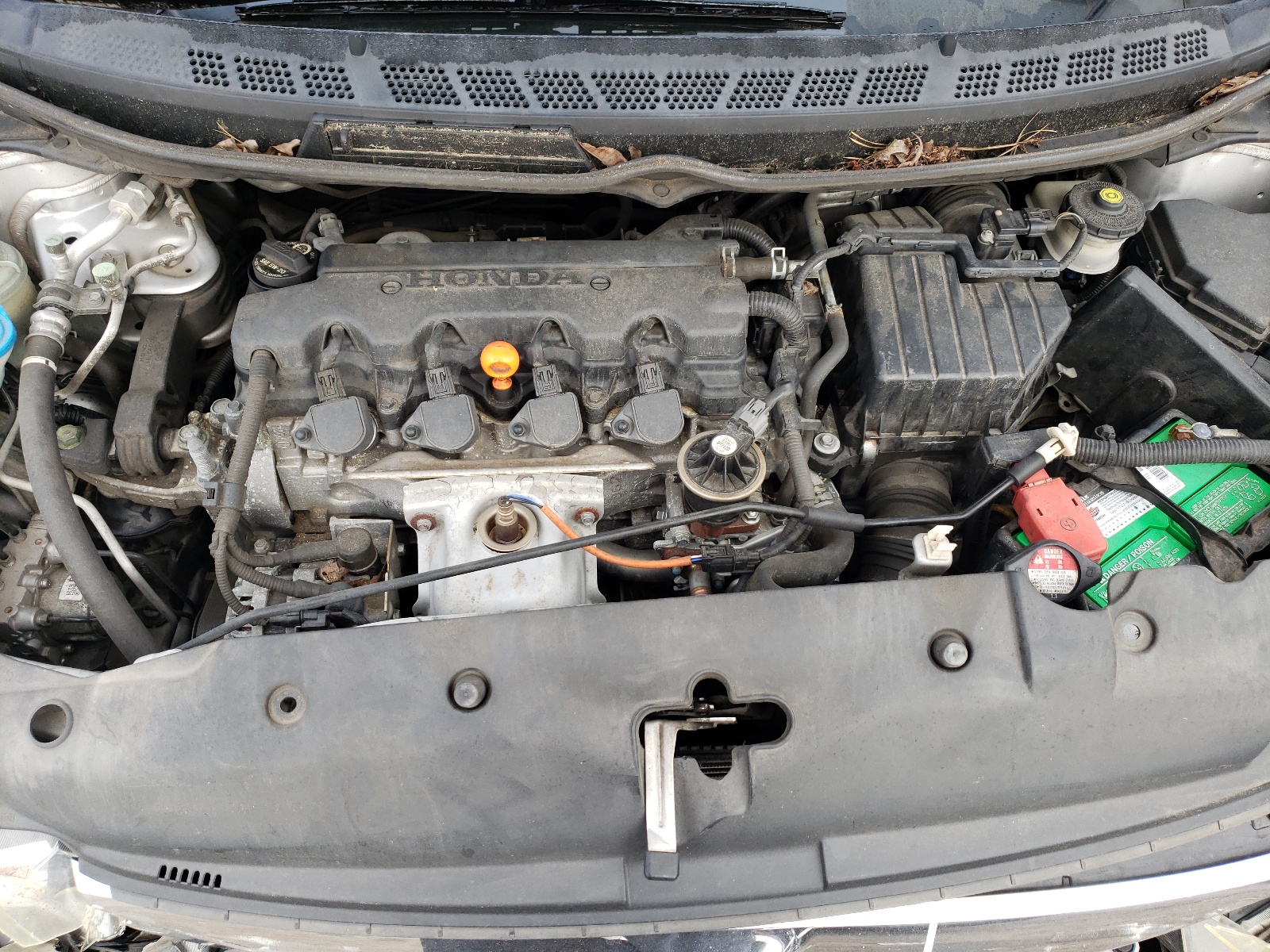 Photo 7 from auction – 2011 HONDA CIVIC LX-S with VIN 19XFA1F65BE015242