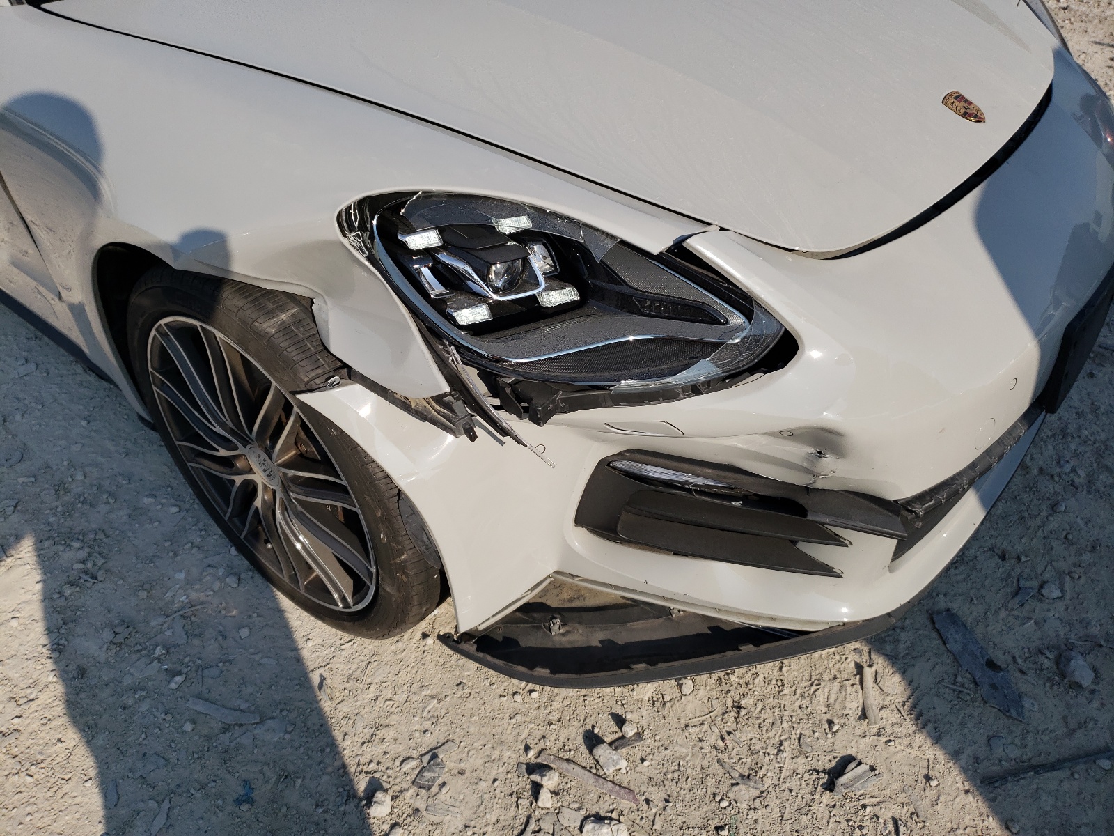 صورة رقم 9 من المزاد - 2018 PORSCHE PANAMERA 4 مع VIN WP0AA2A74JL109926