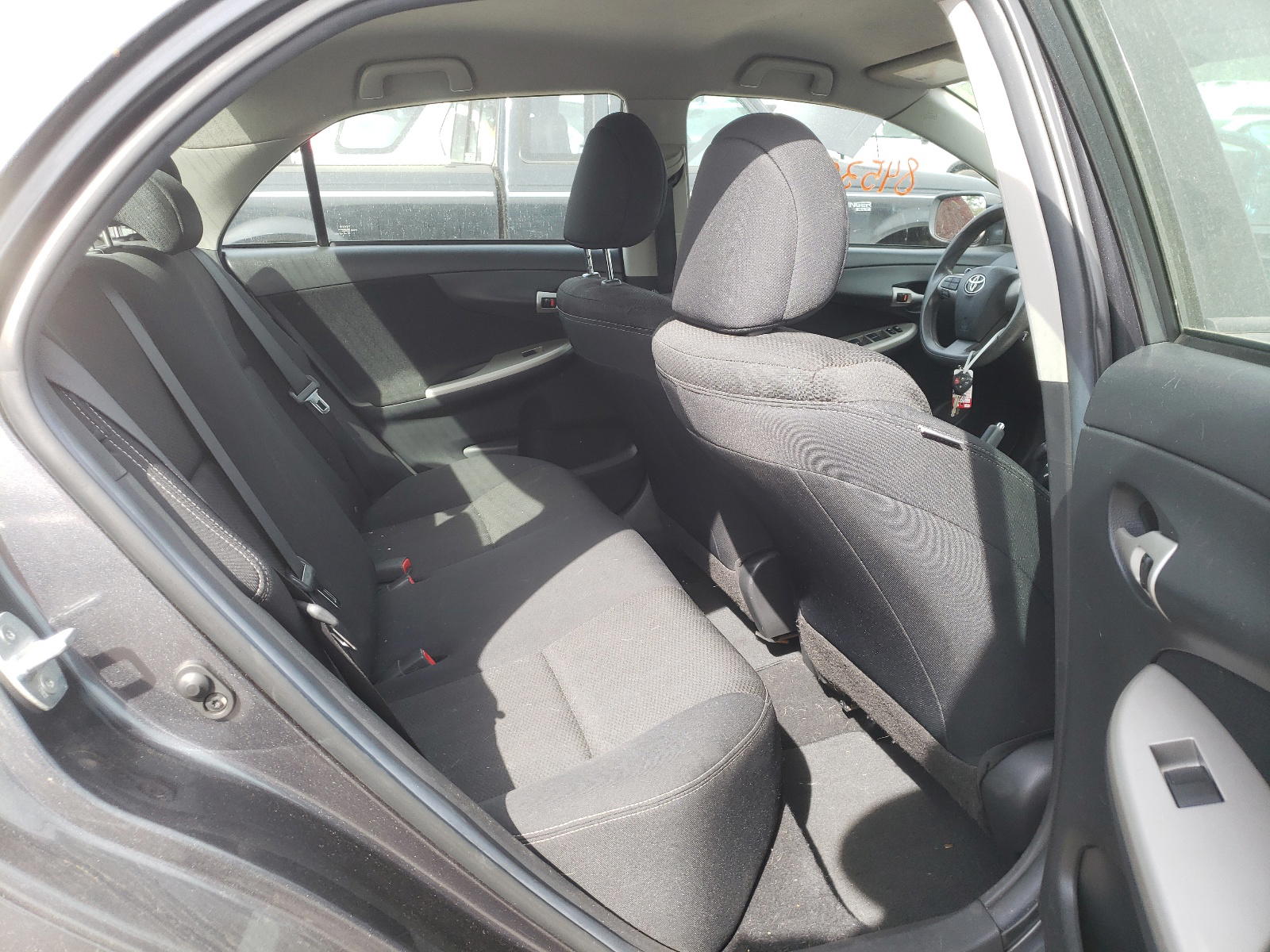 Photo 6 from auction – 2012 TOYOTA COROLLA BA with VIN 2T1BU4EE5CC883077