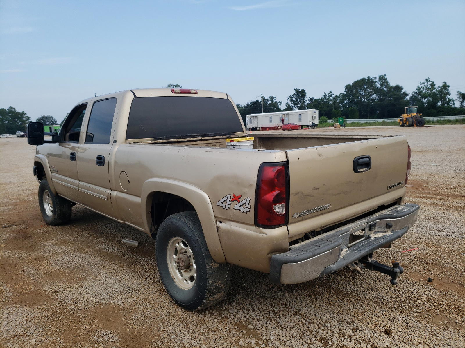 Photo 3 from auction – 2005 CHEVROLET SILVERADO with VIN 1GCHK23275F968686