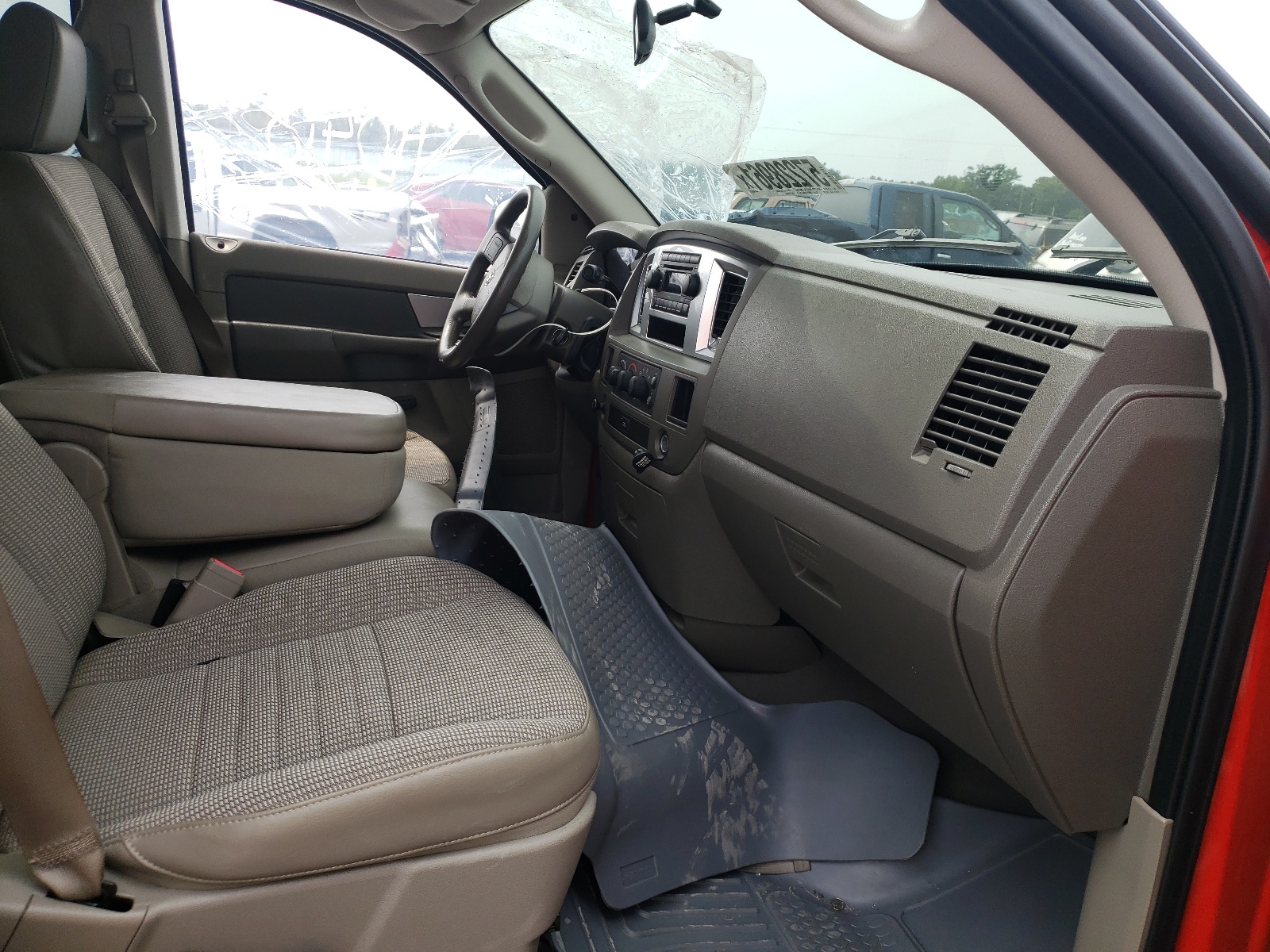 Photo 5 from auction – 2008 DODGE RAM 1500 S with VIN 1D7HA18N08J172658