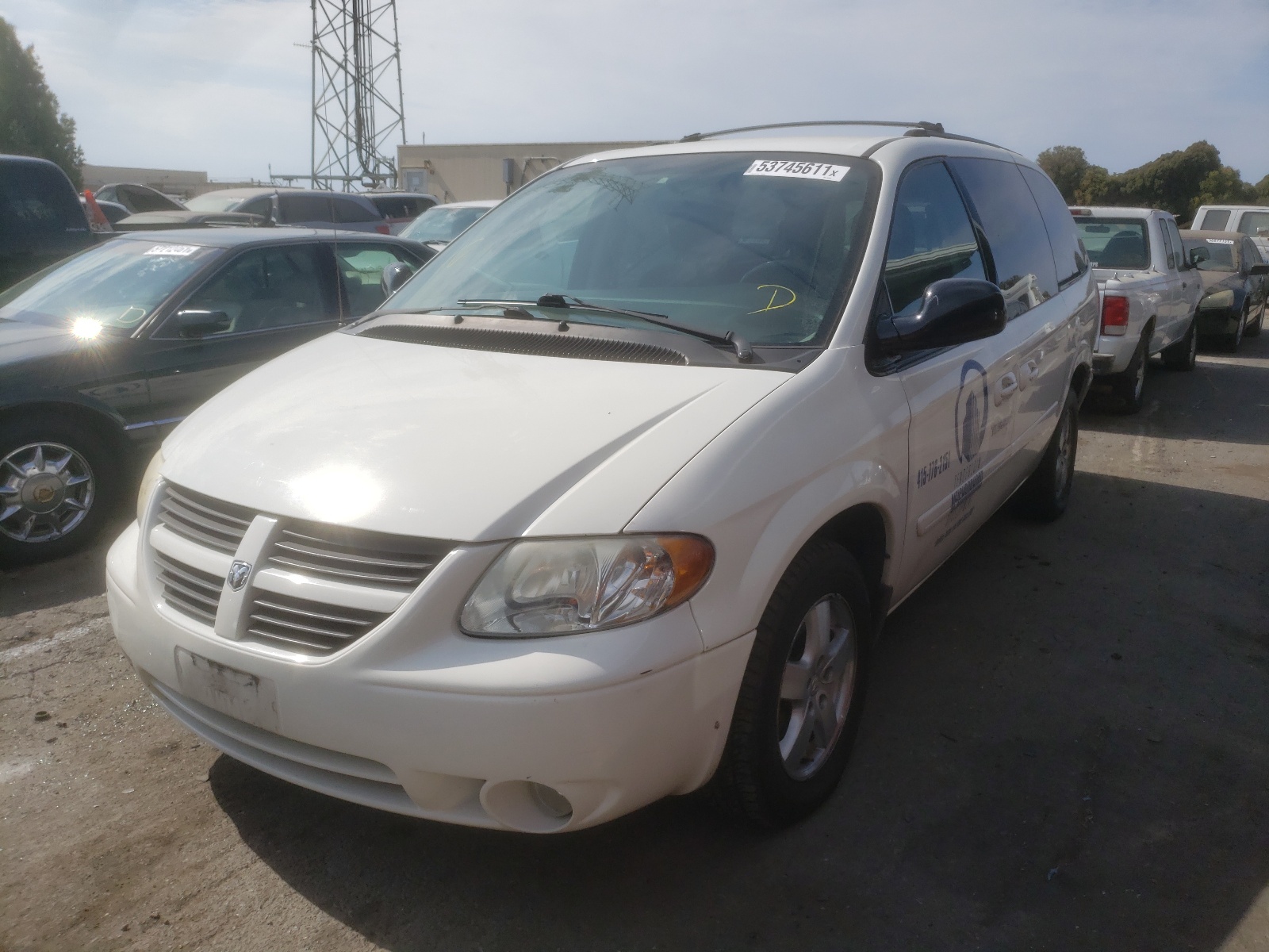 Photo 2 from auction – 2007 DODGE GRAND CARA with VIN 2D4GP44L57R244509