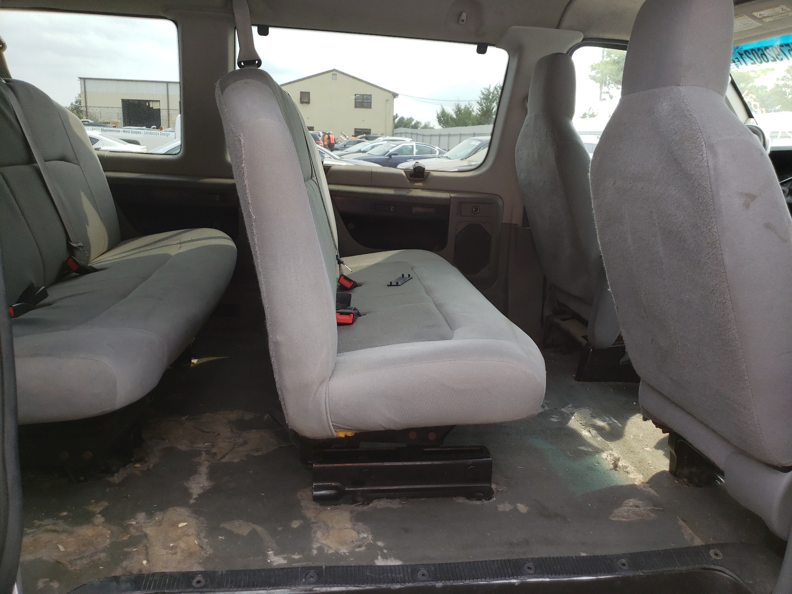Фото 6 с аукциона – 2010 FORD ECONOLINE с VIN 1FBNE3BL1ADA77930
