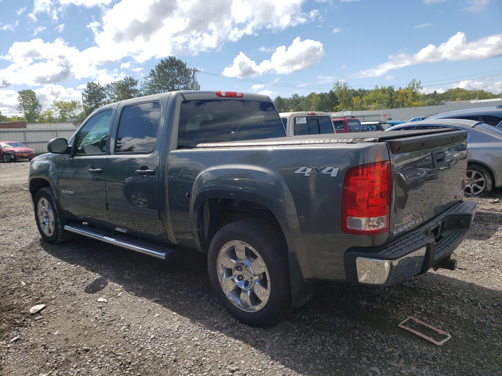 Photo 3 from auction – 2011 GMC SIERRA K15 with VIN 3GTP2VE39BG132696