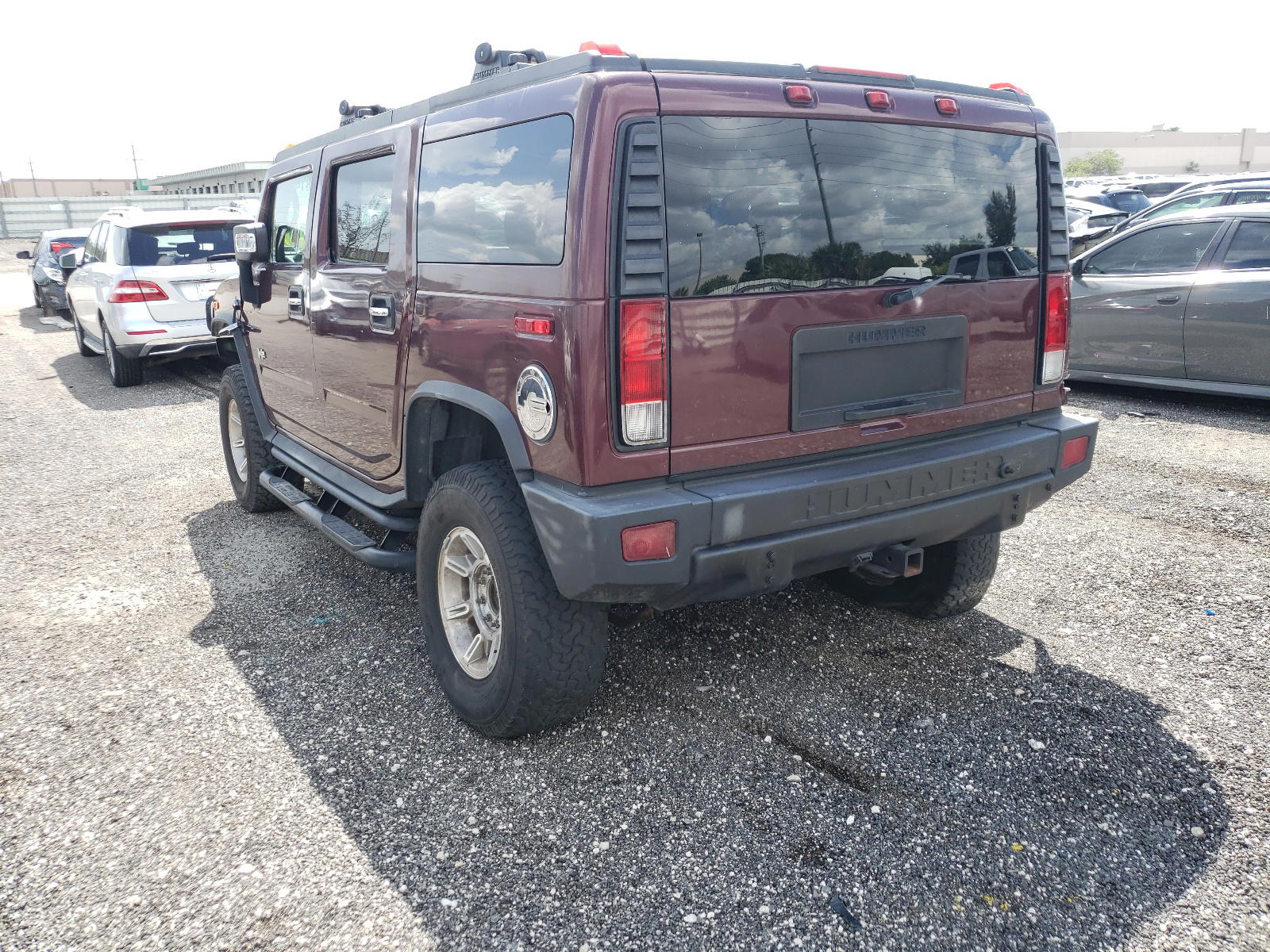 Photo 3 from auction – 2006 HUMMER H2 with VIN 5GRGN23U26H108400