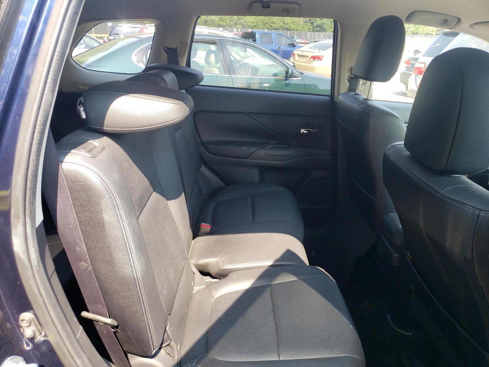 Photo 6 from auction – 2016 MITSUBISHI OUTLANDER with VIN JA4AZ3A34GZ064465