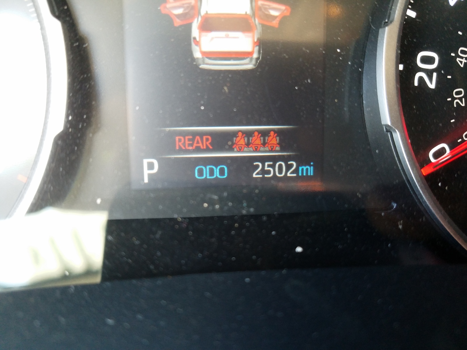 Photo 8 from auction – 2021 TOYOTA RAV4 XLE with VIN JTMW1RFVXMJ022912