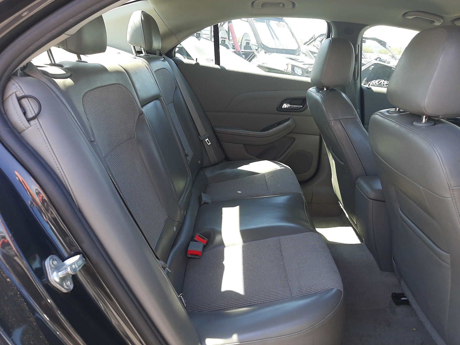 صورة رقم 6 من المزاد - 2014 CHEVROLET MALIBU 2LT مع VIN 1G11E5SL3EF166181