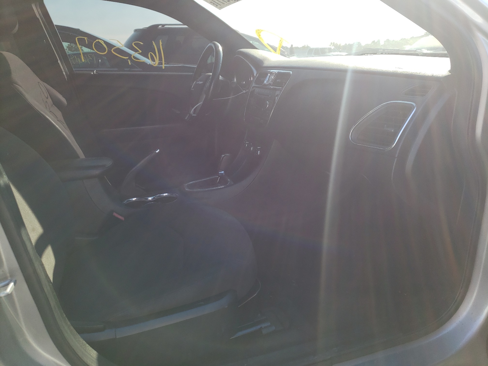 Photo 5 from auction – 2013 CHRYSLER 200 TOURIN with VIN 1C3CCBBG6DN531887