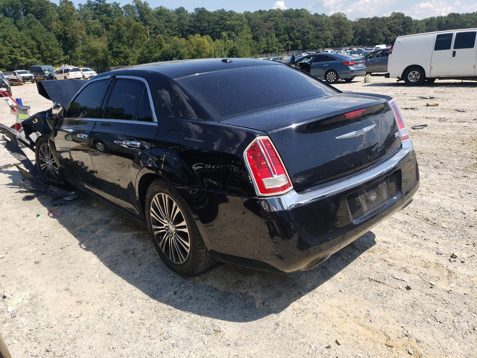 Photo 3 from auction – 2011 CHRYSLER 300C with VIN 2C3CA6CT2BH599019