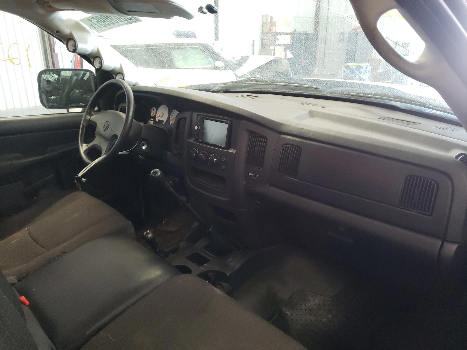 Photo 10 from auction – 2003 DODGE RAM 2500 S with VIN 3D7KU26C43G746581