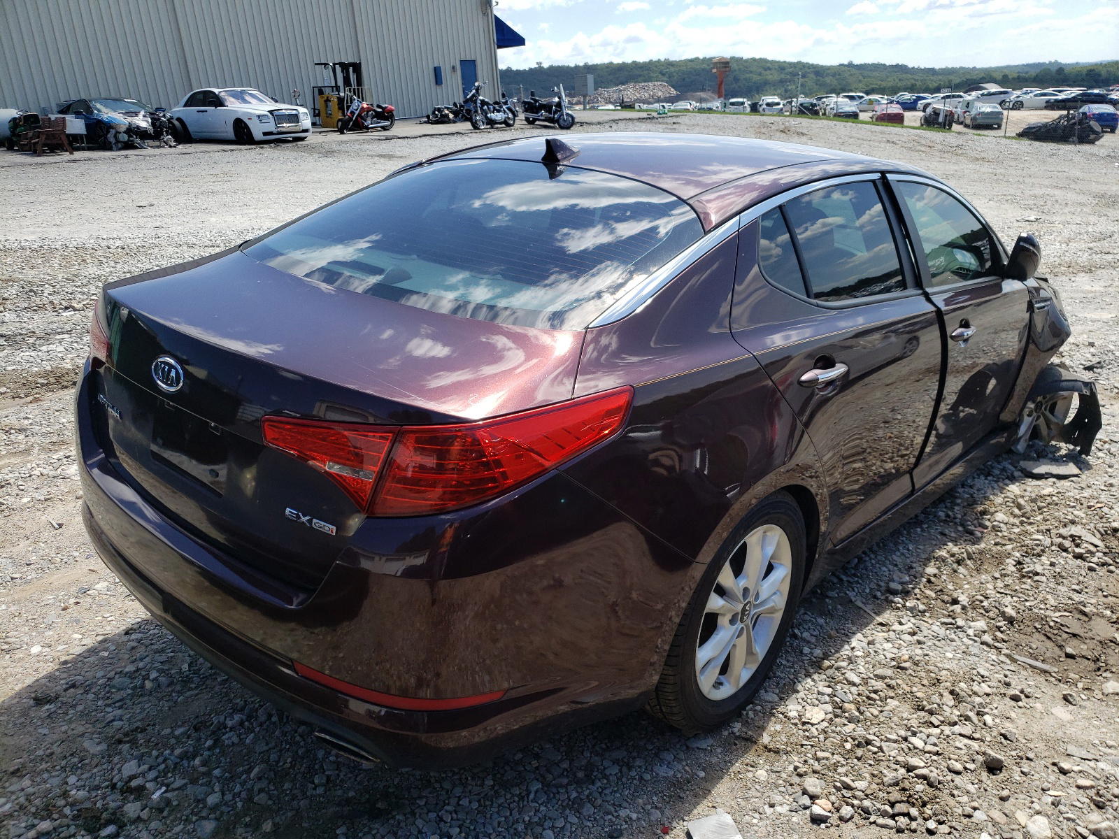 Photo 4 from auction – 2011 KIA OPTIMA EX with VIN KNAGN4A75B5077775
