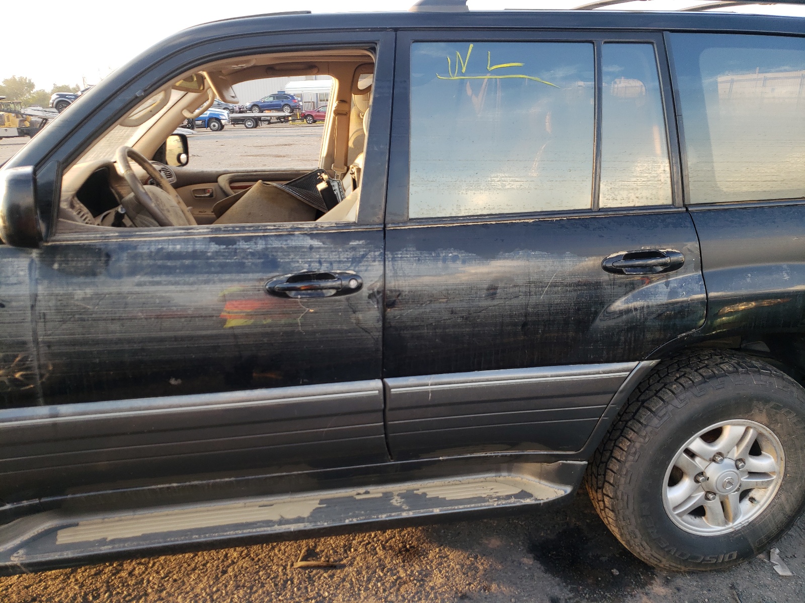 Photo 9 from auction – 1999 LEXUS LX 470 with VIN JT6HT00W4X0070990