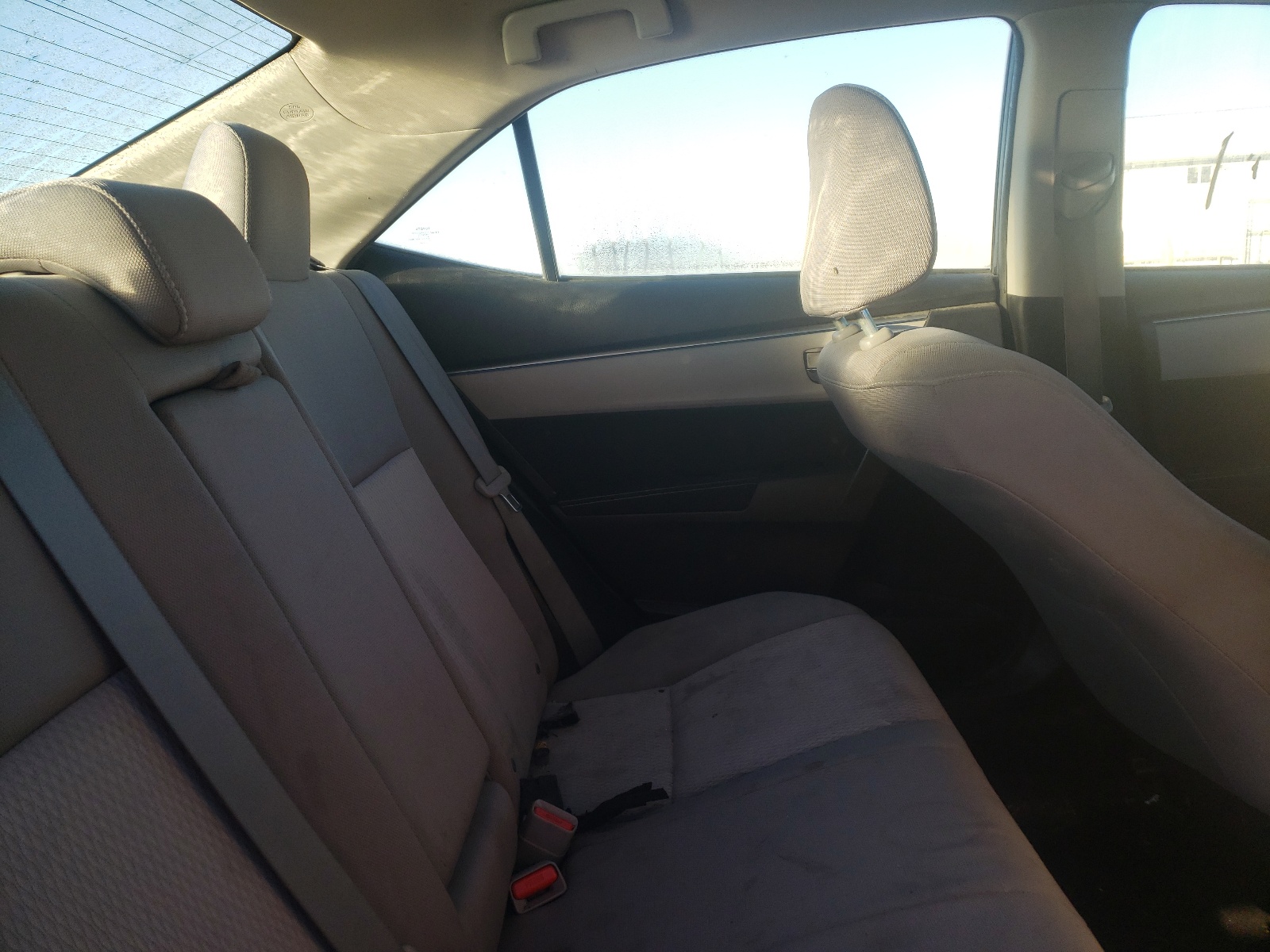 Photo 6 from auction – 2015 TOYOTA COROLLA L with VIN 5YFBURHE7FP273713