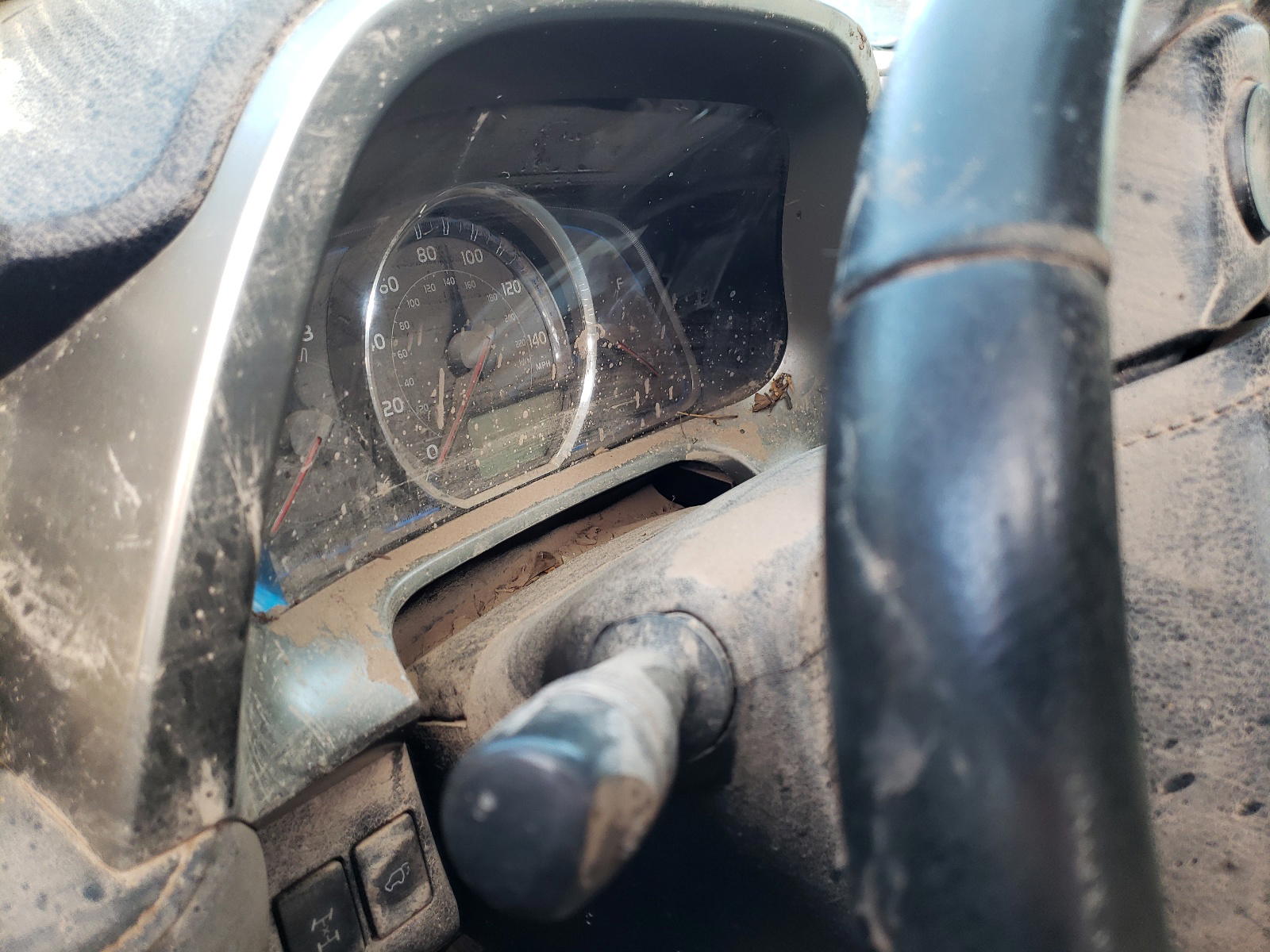 Photo 8 from auction – 2013 TOYOTA RAV4 LIMIT with VIN 2T3DFREV3DW094479