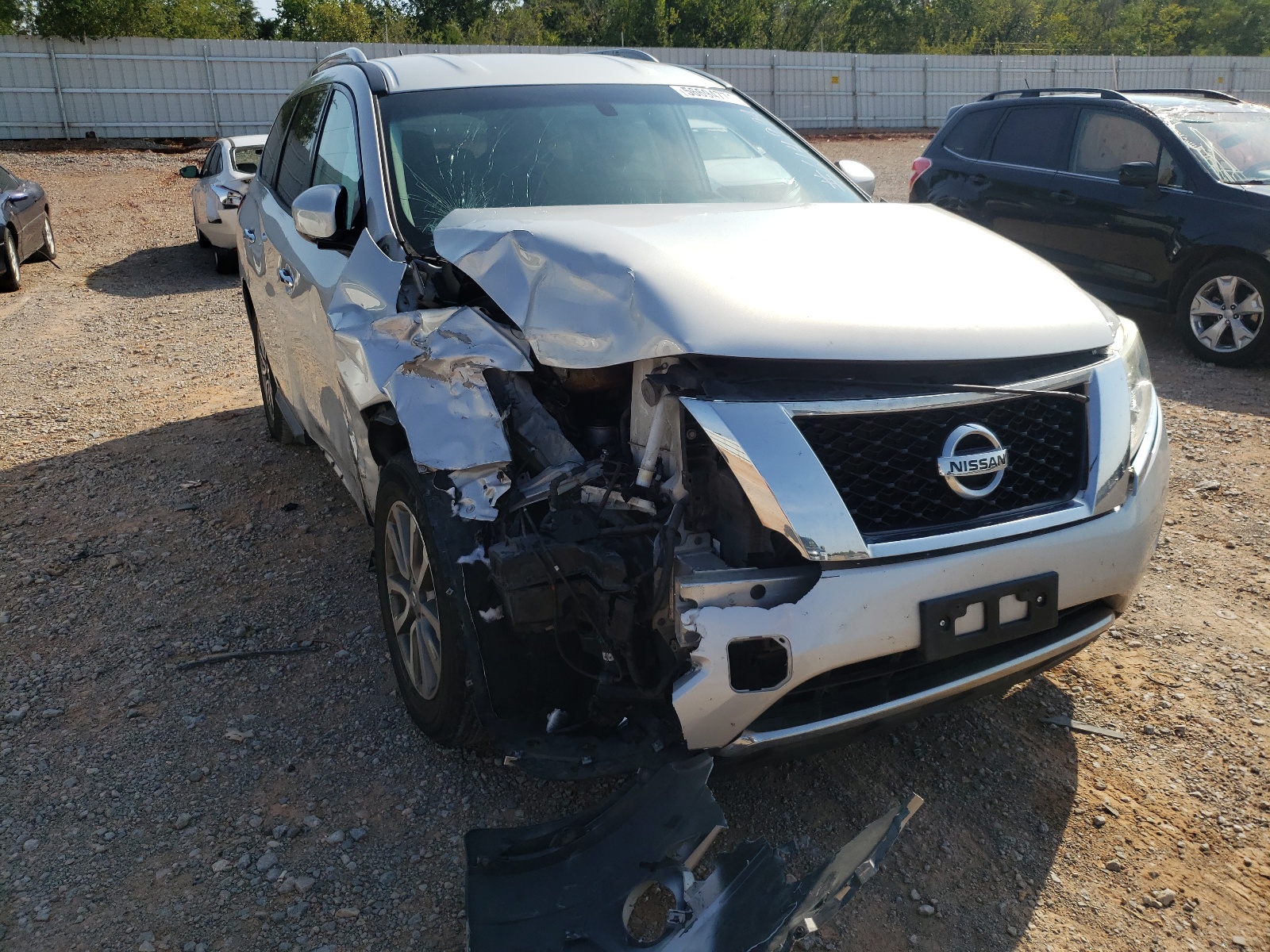Photo 9 from auction – 2016 NISSAN PATHFINDER with VIN 5N1AR2MN5GC614994