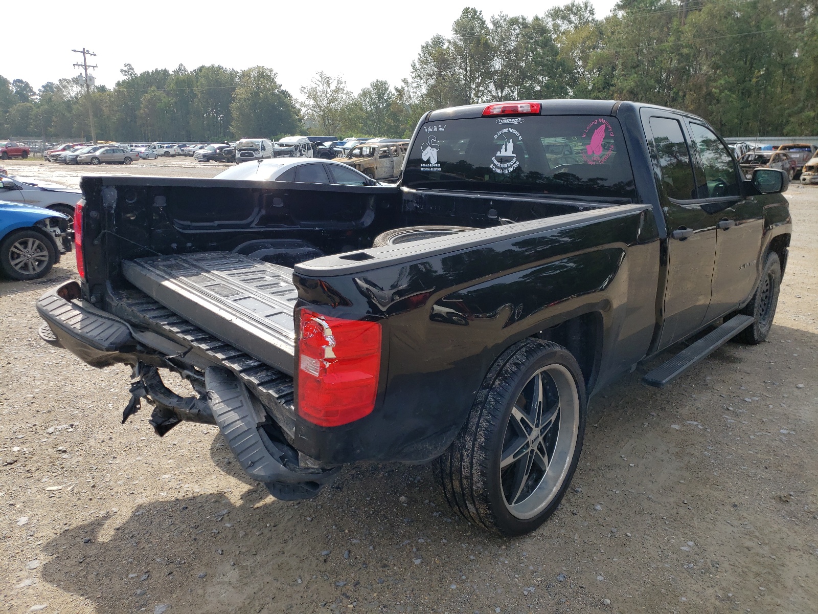 Photo 4 from auction – 2017 CHEVROLET SILVERADO with VIN 1GCRCPEH3HZ232363