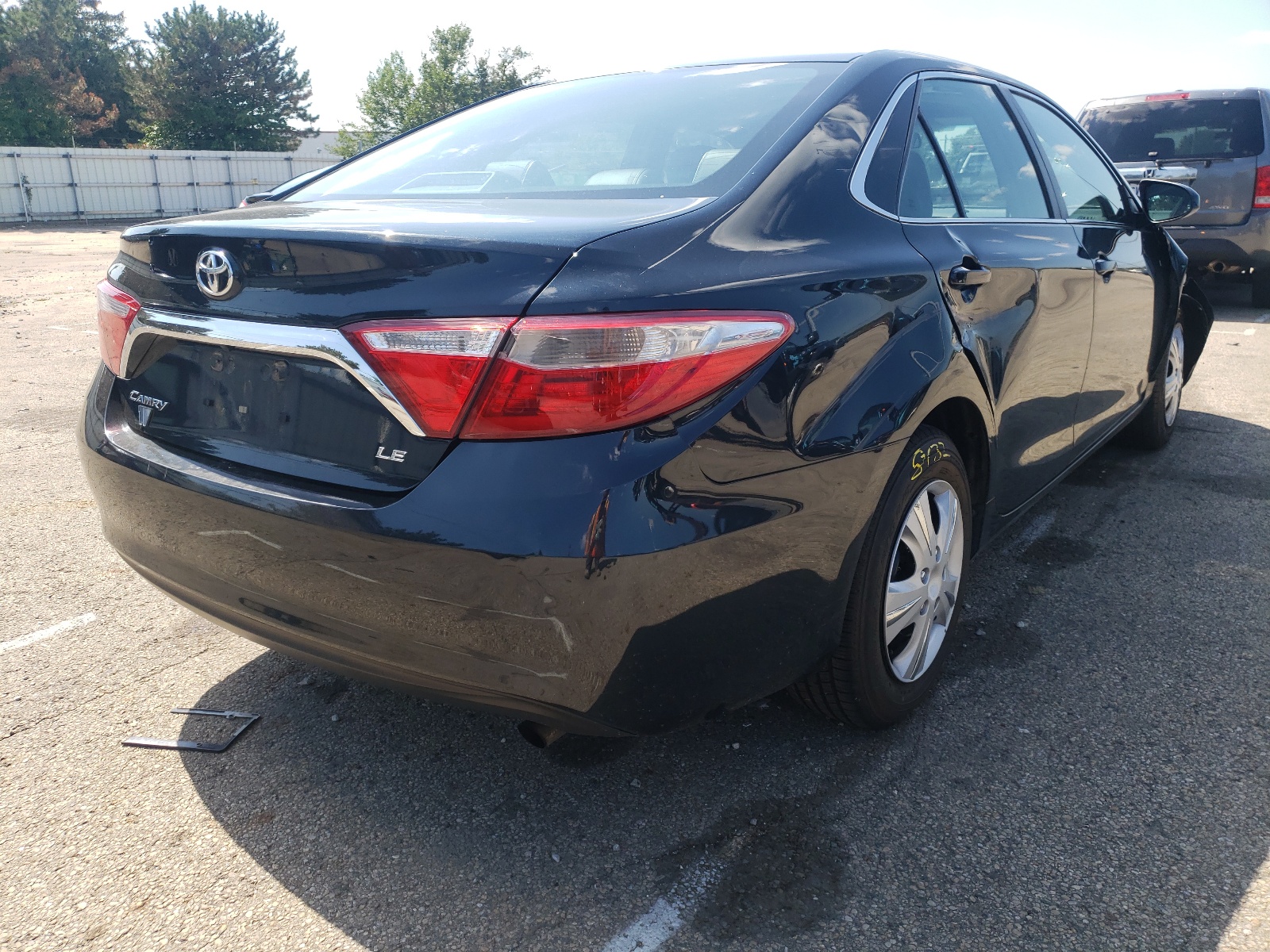 Photo 4 from auction – 2015 TOYOTA CAMRY LE with VIN 4T4BF1FK8FR463822
