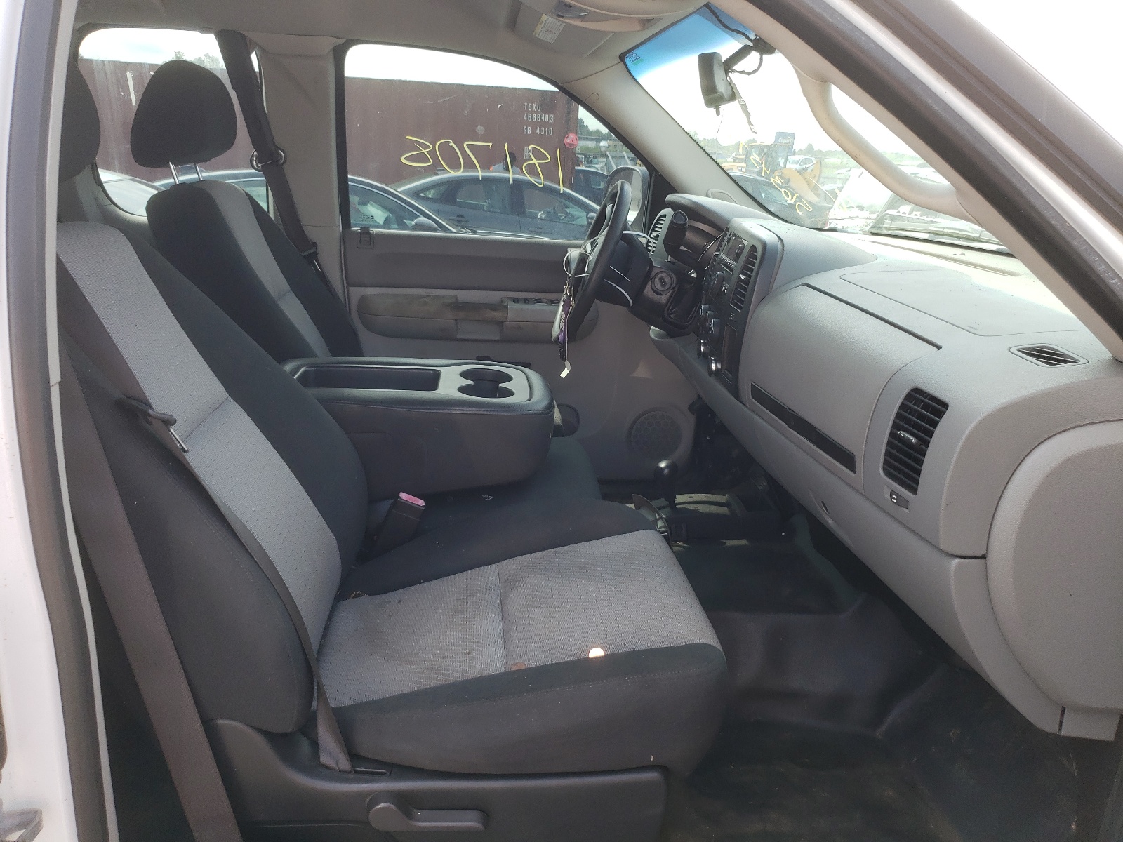Photo 5 from auction – 2008 CHEVROLET SILVERADO with VIN 1GCHK29KX8E147762