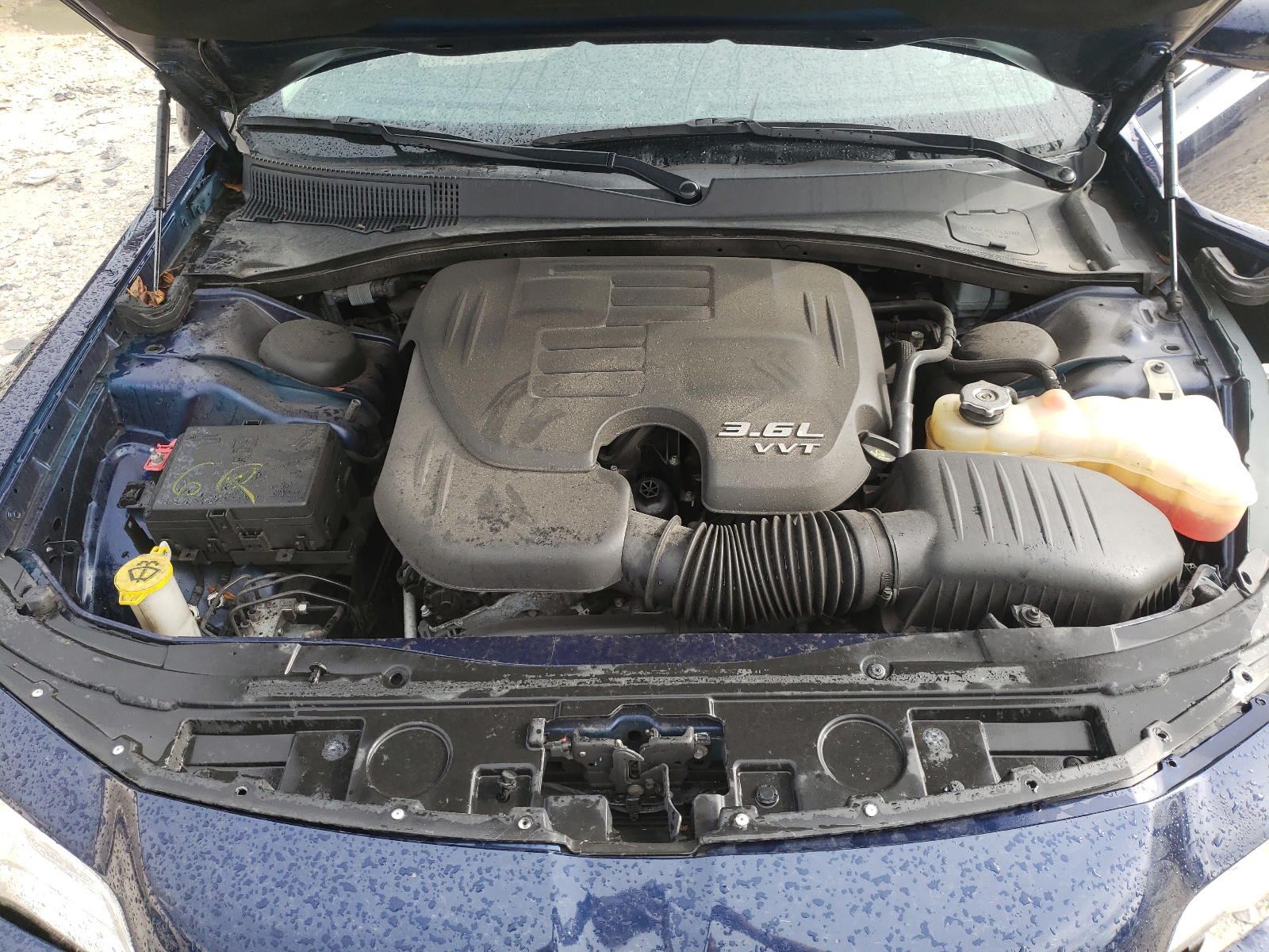 Photo 7 from auction – 2016 CHRYSLER 300 LIMITE with VIN 2C3CCAAG4GH212495