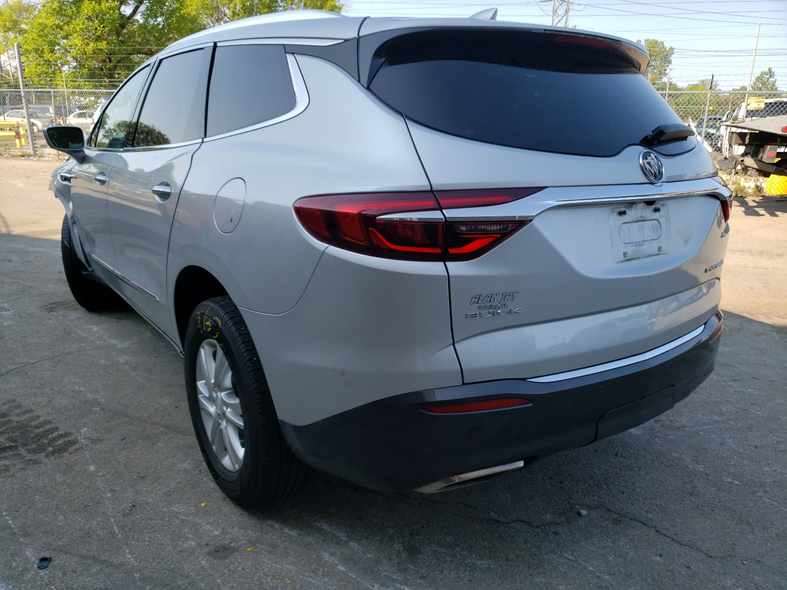 Photo 3 from auction – 2018 BUICK ENCLAVE ES with VIN 5GAERBKW6JJ207630