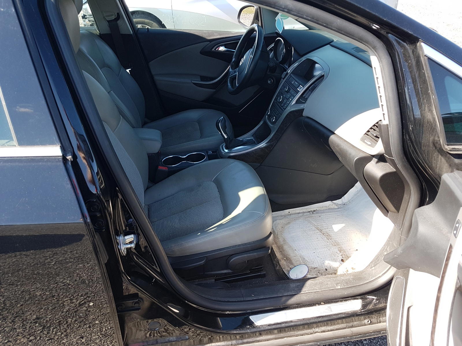 Photo 5 from auction – 2017 BUICK VERANO with VIN 1G4PP5SK7H4119086