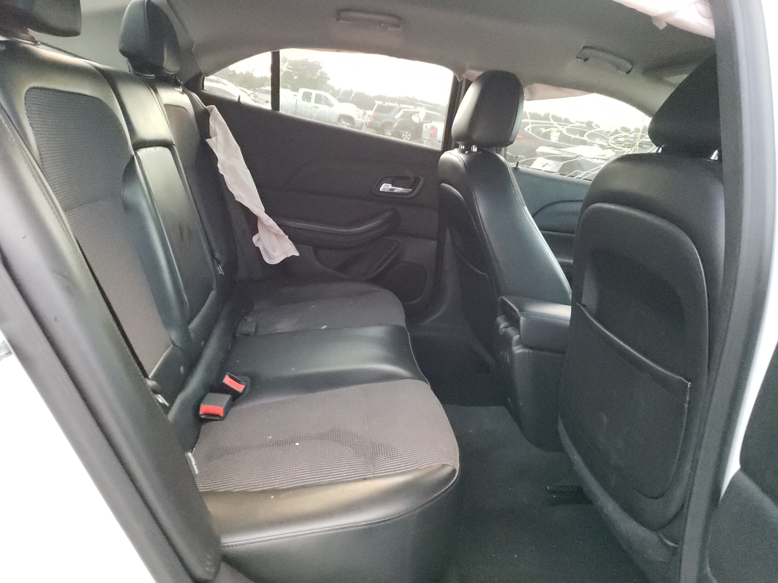Photo 6 from auction – 2013 CHEVROLET MALIBU 1LT with VIN 1G11C5SA7DF267341