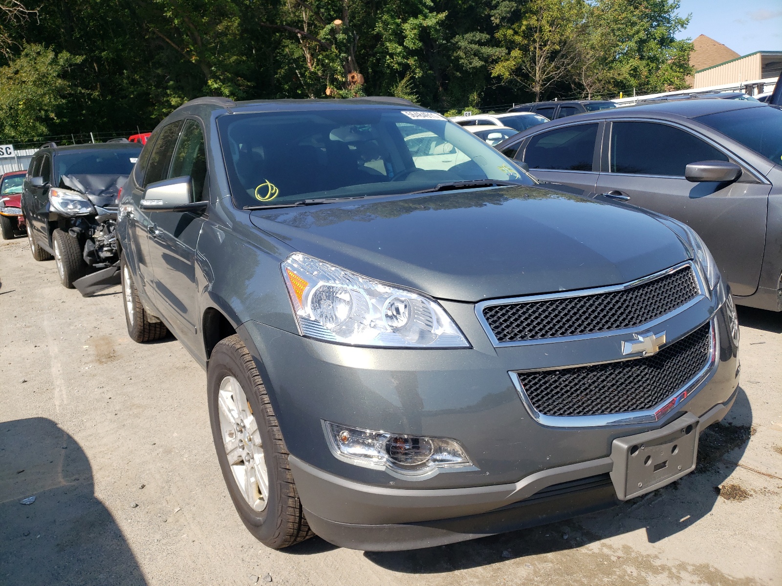 Photo 1 from auction – 2011 CHEVROLET TRAVERSE L with VIN 1GNKVGED8BJ370325