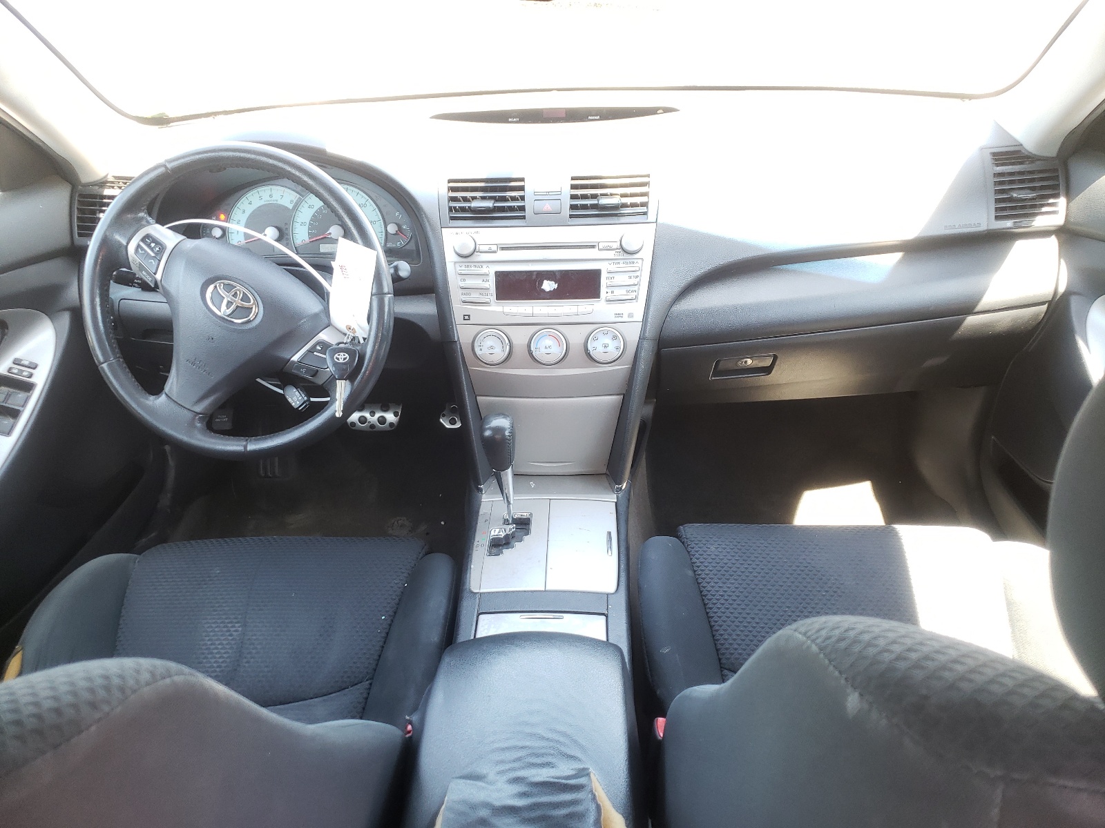Photo 9 from auction – 2010 TOYOTA CAMRY BASE with VIN 4T1BF3EK5AU098368